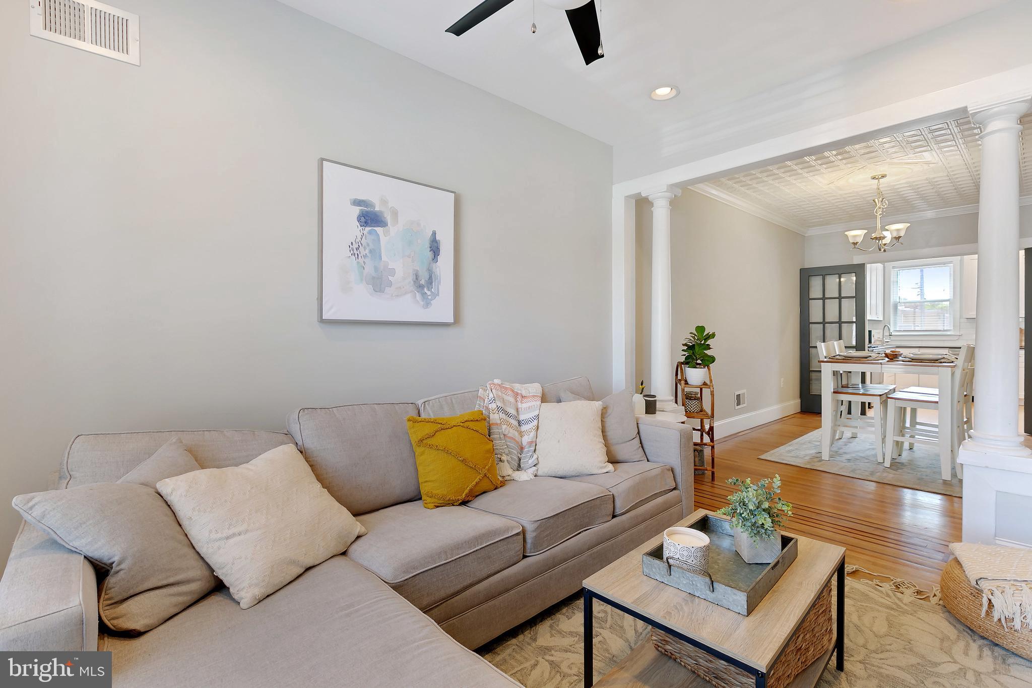 LOCUST POINT - Residential