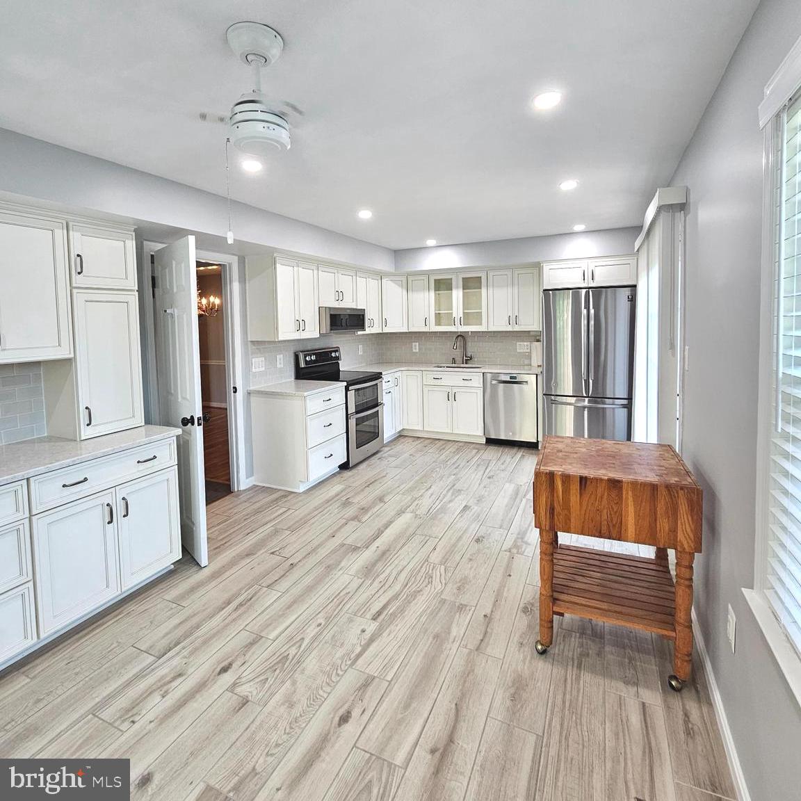 LEEWOOD - Residential Lease