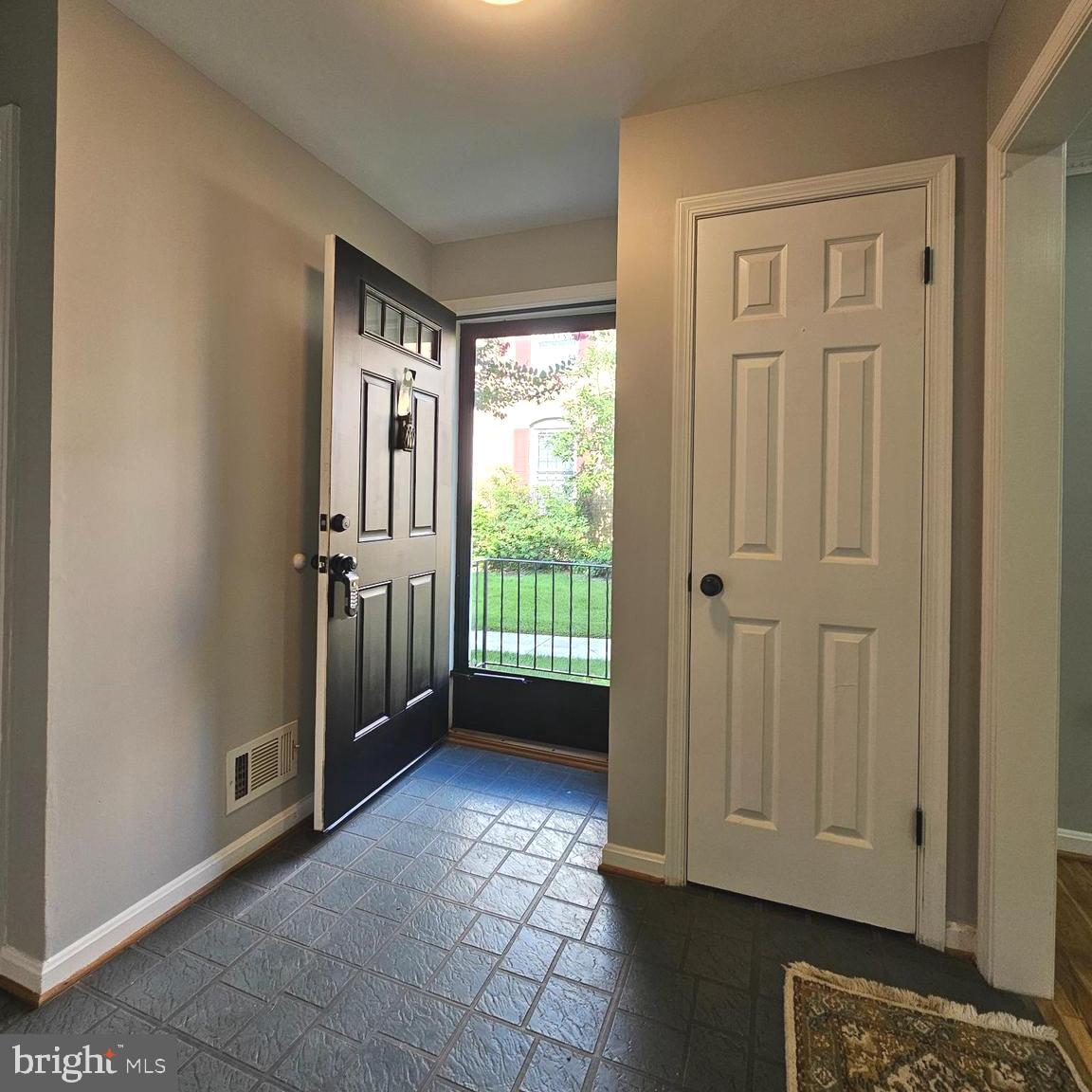 LEEWOOD - Residential Lease