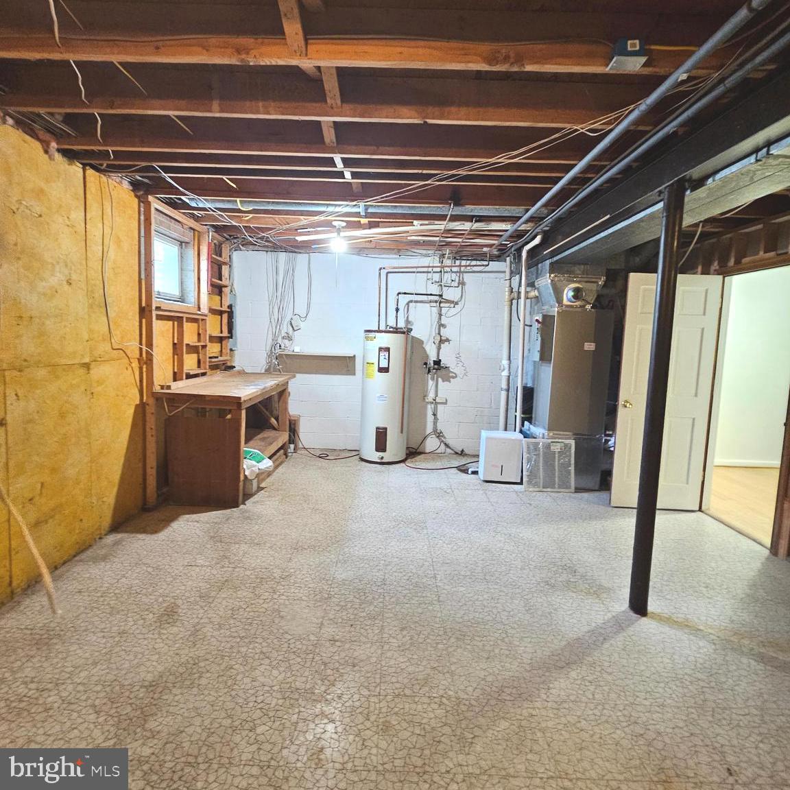 LEEWOOD - Residential Lease