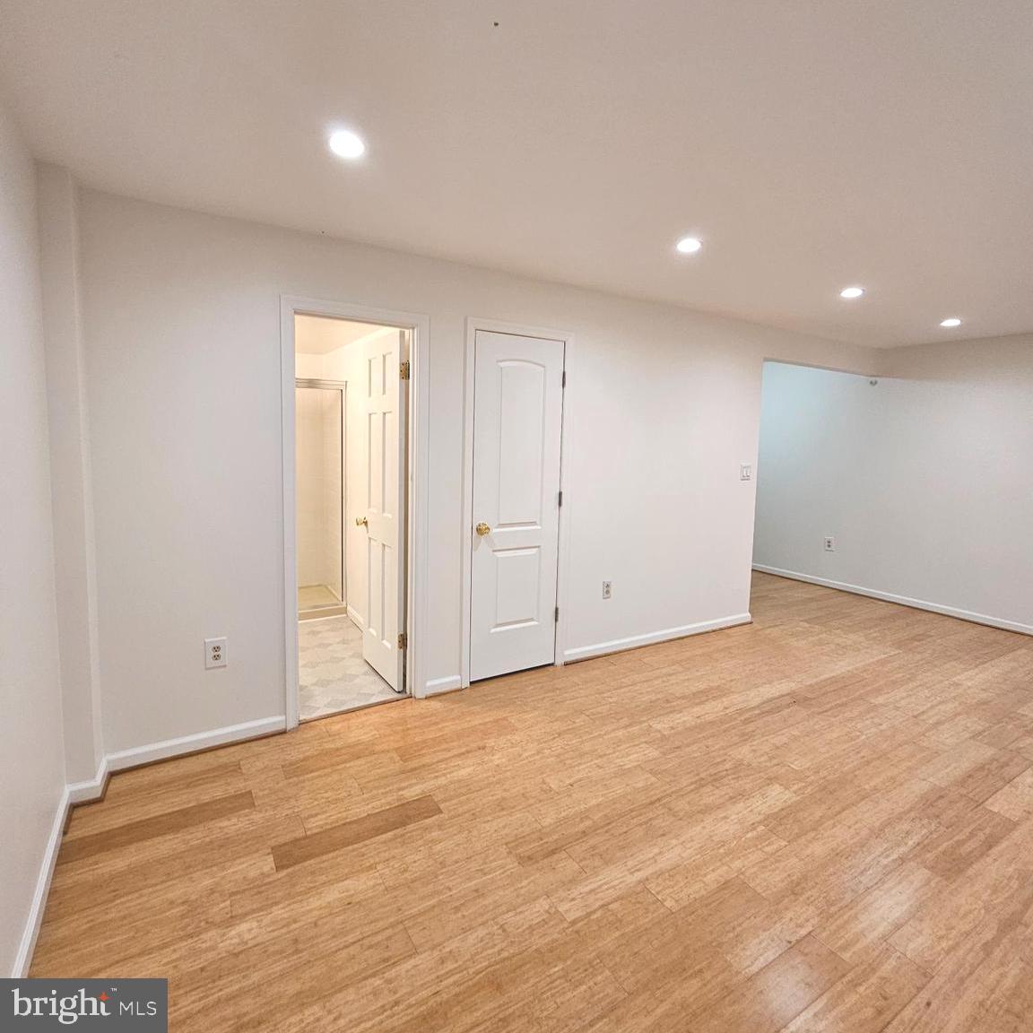 LEEWOOD - Residential Lease