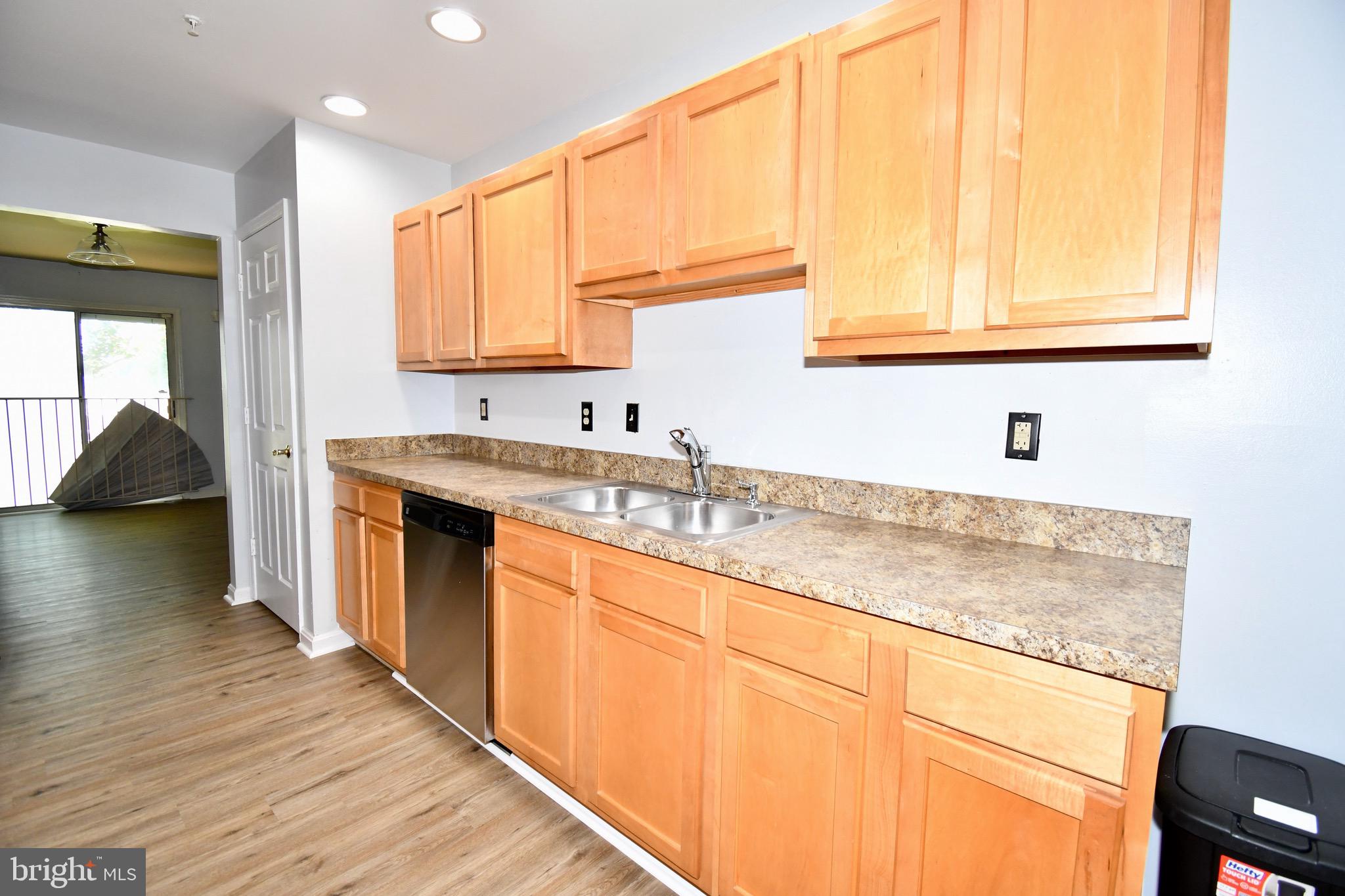 KETTERING OVERLOOK CONDO - Residential Lease