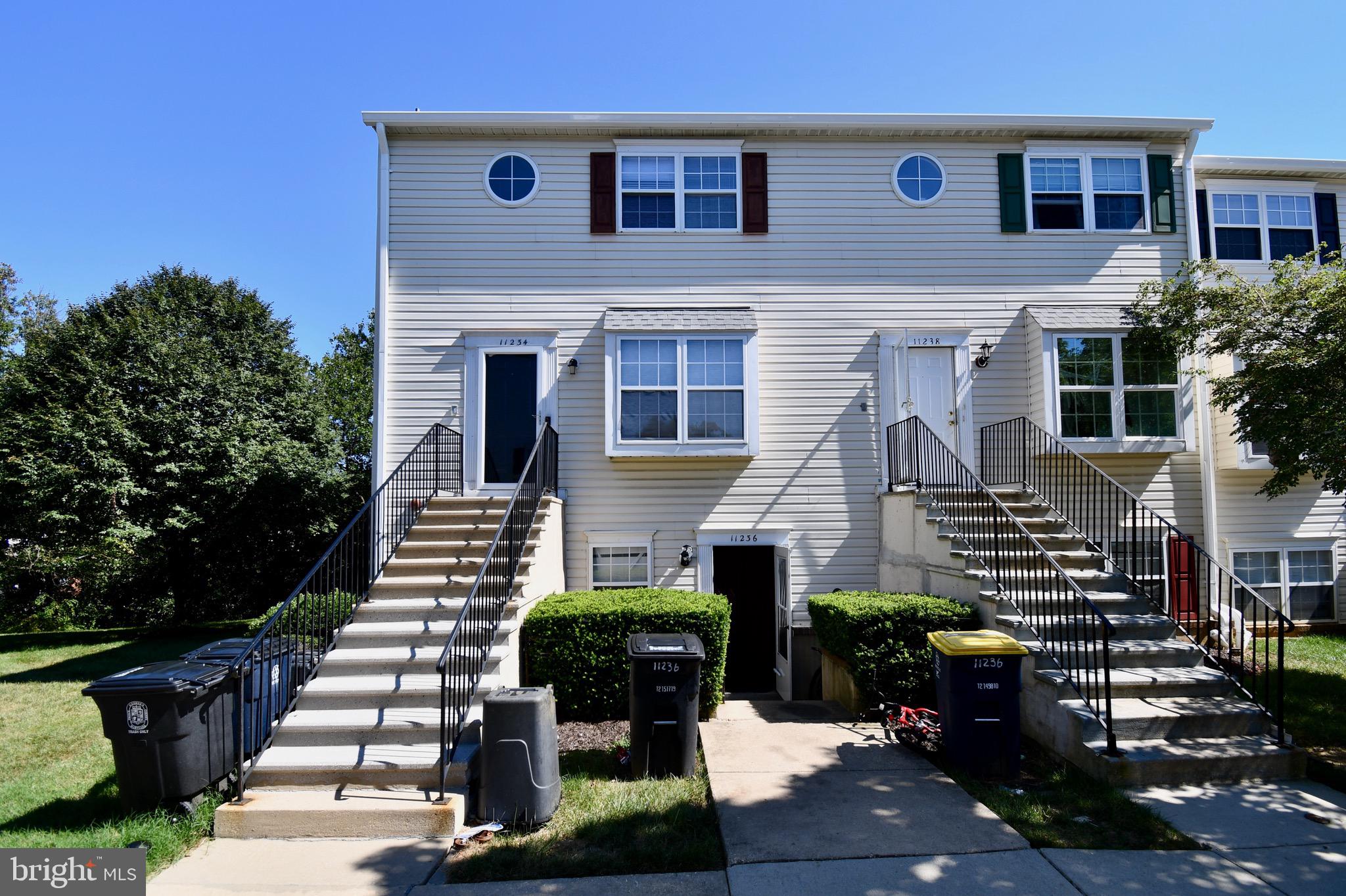 End-unit townhome in Kettering Overlook with 3 bedrooms, 2.5 baths, and 1,412 sq. ft. Move-in ready with updated kitchen, new carpet/flooring, and a spacious primary suite. Enjoy the serene green space, and assigned parking. Conveniently close to major highways, shopping, and transit. Great home to tour today!