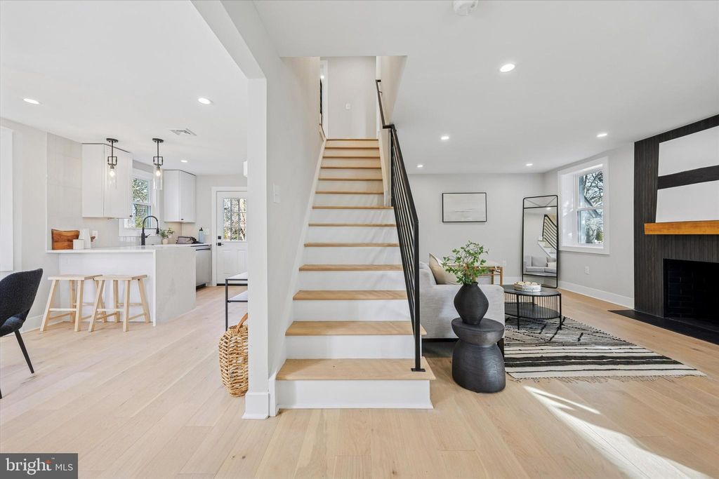 Photo of 219 Williamsburg Road, ARDMORE, PA 19003 (MLS # PAMC2165440)