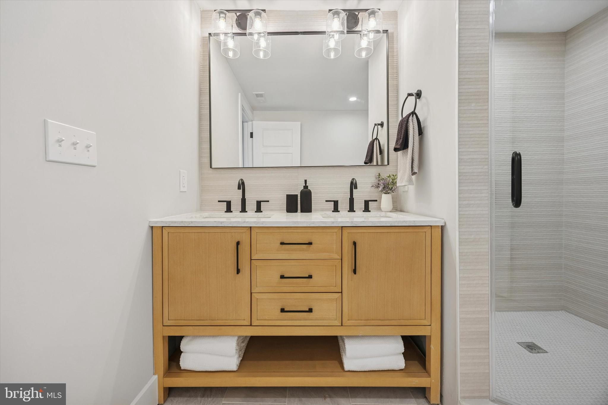 ARDMORE - Residential Lease