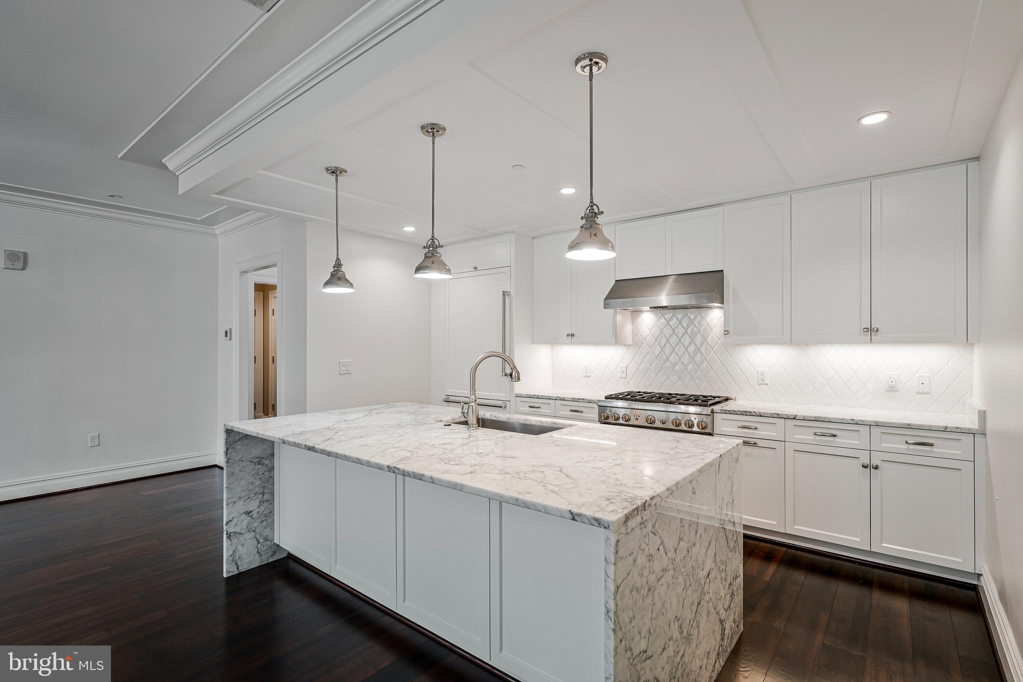 THE SIGNET - Residential