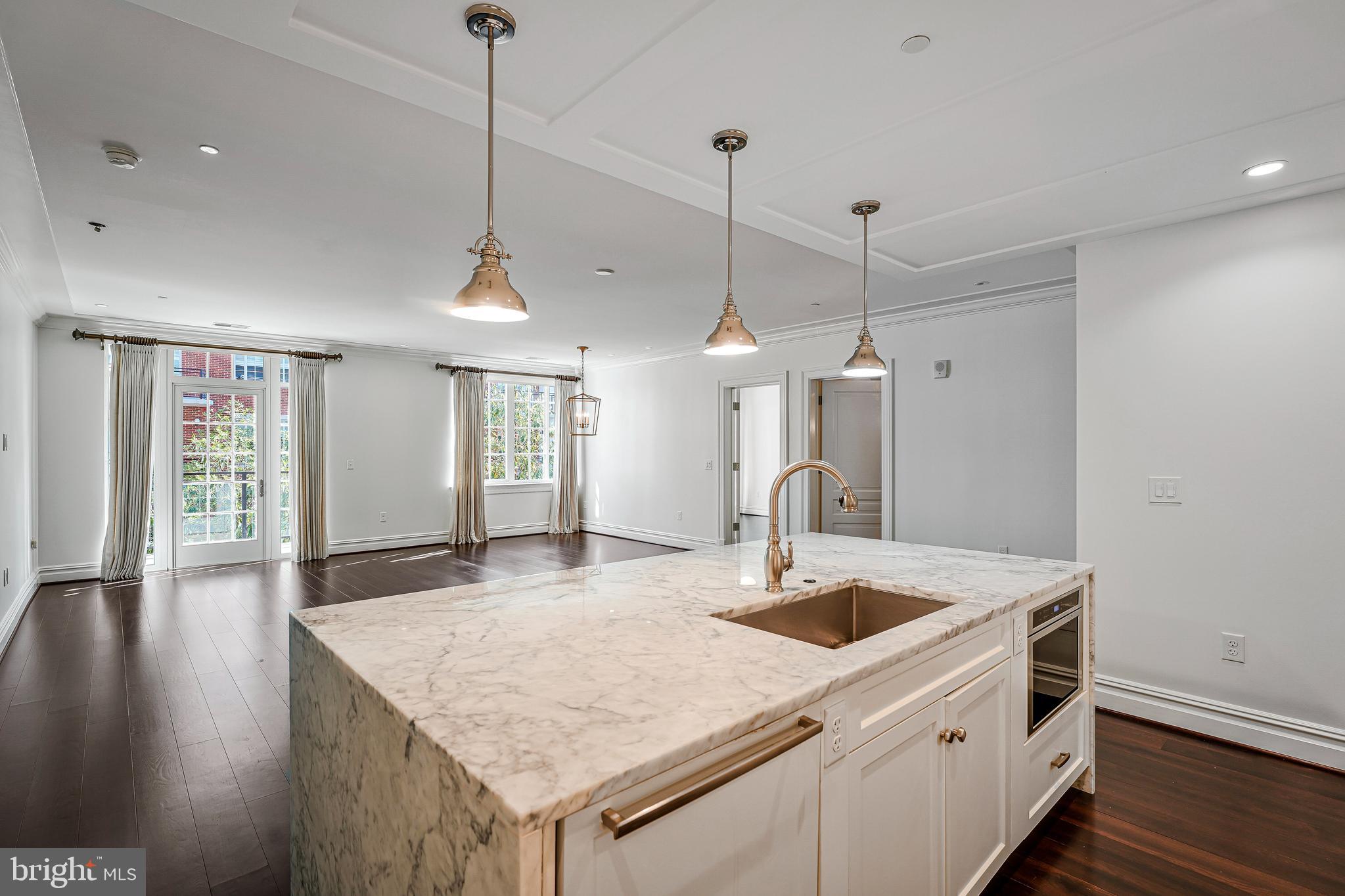 THE SIGNET - Residential