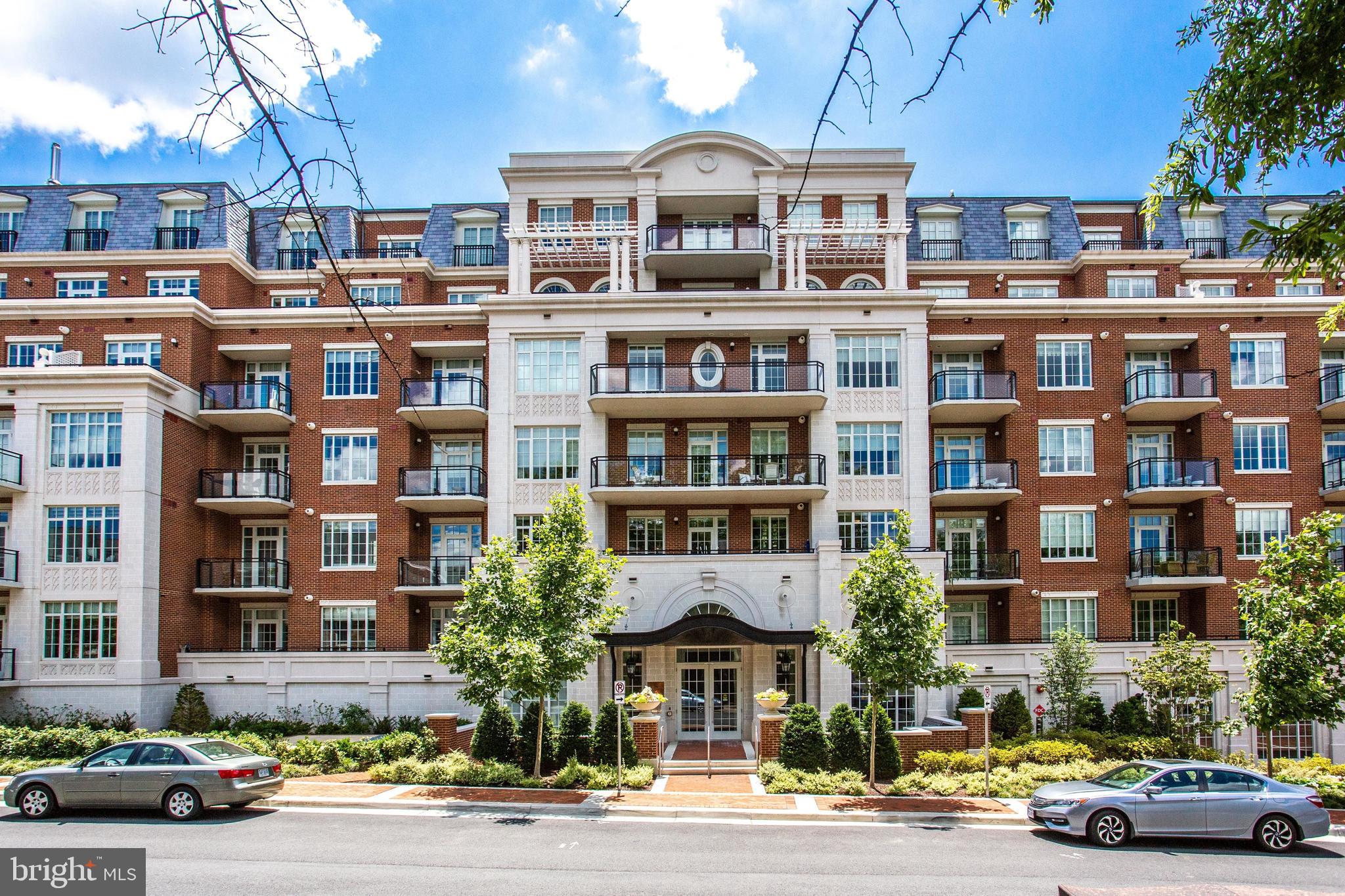 THE SIGNET - Residential