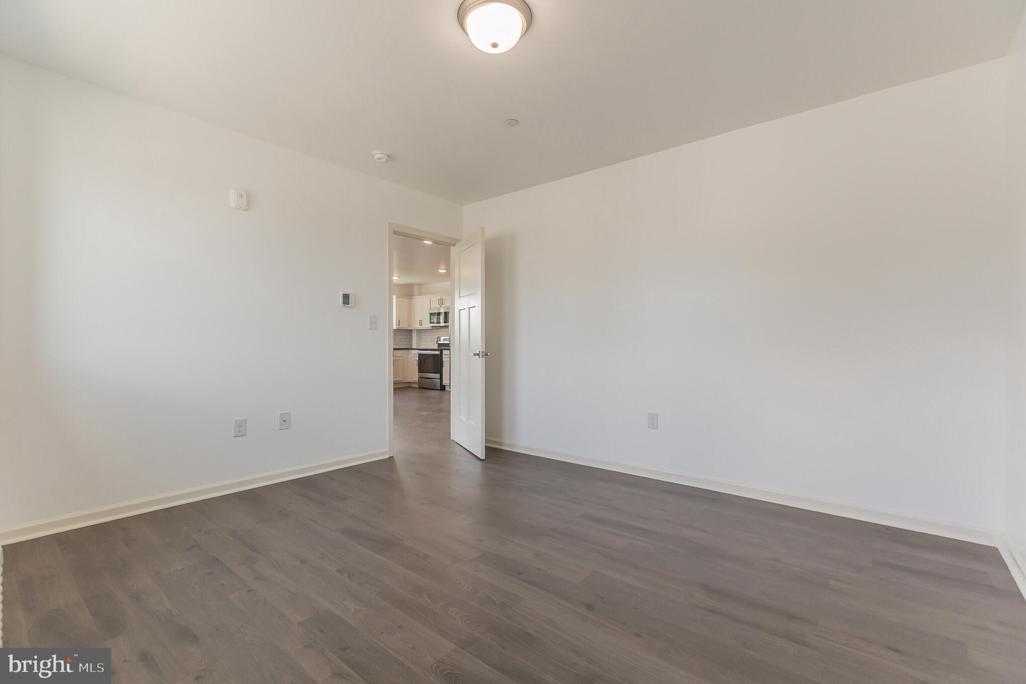 ROXBOROUGH - Residential Lease