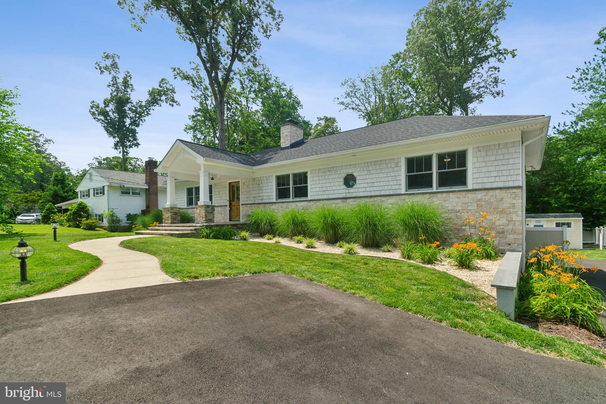 53 SUNSET DRIVE