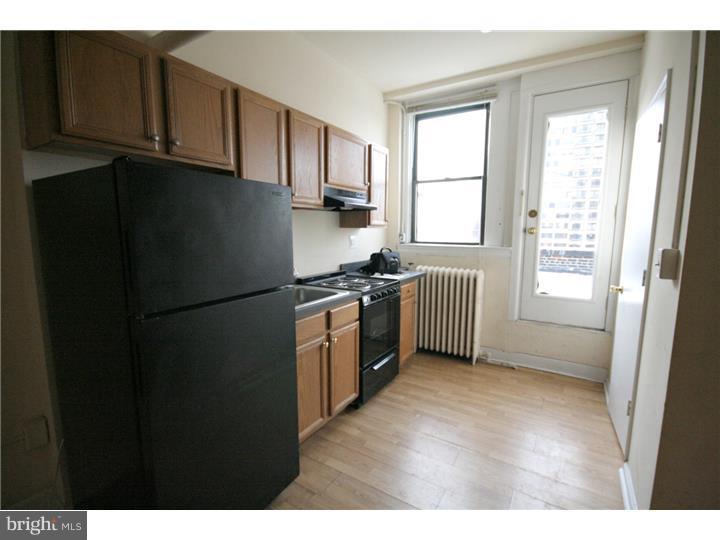 AVENUE OF THE ARTS - Residential Lease