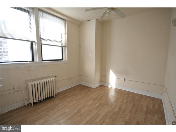 AVENUE OF THE ARTS - Residential Lease