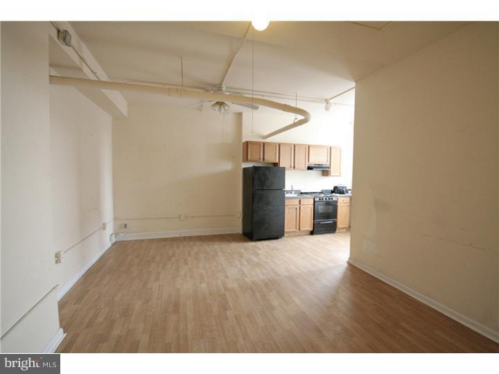 AVENUE OF THE ARTS - Residential Lease