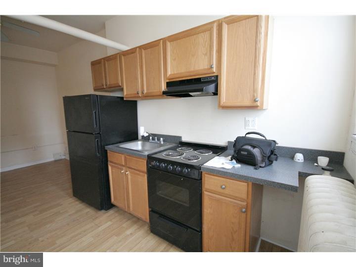 AVENUE OF THE ARTS - Residential Lease