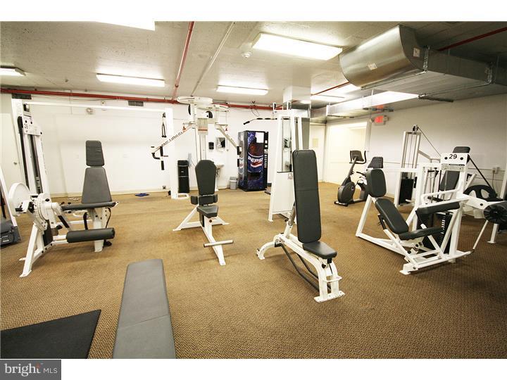 AVENUE OF THE ARTS - Residential Lease