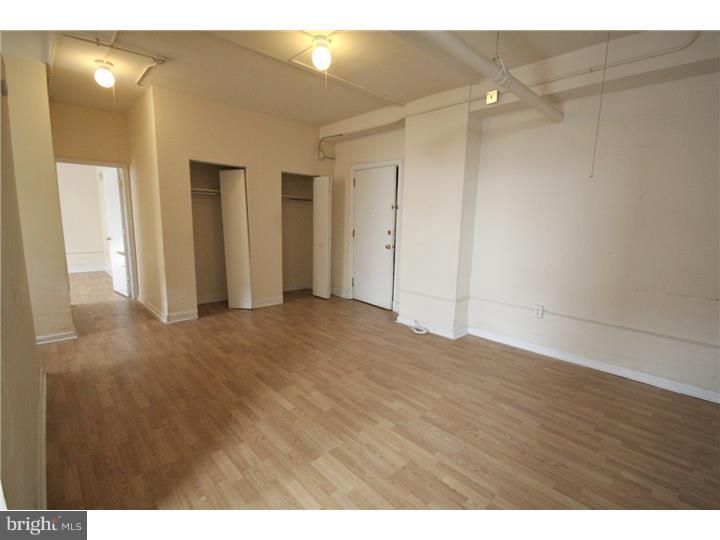 AVENUE OF THE ARTS - Residential Lease