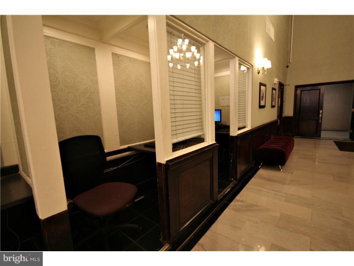 AVENUE OF THE ARTS - Residential Lease