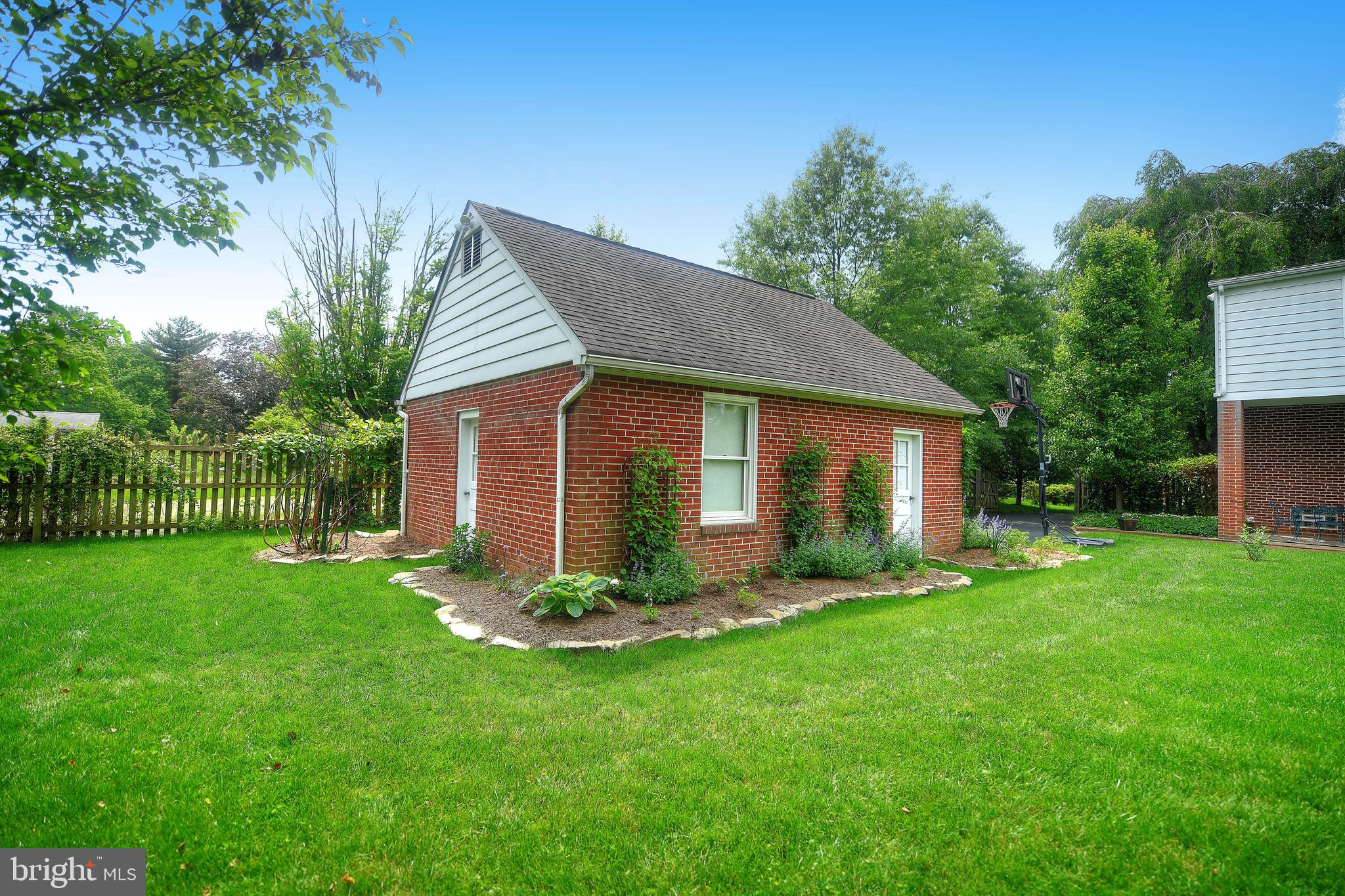 KINGSVILLE - Residential