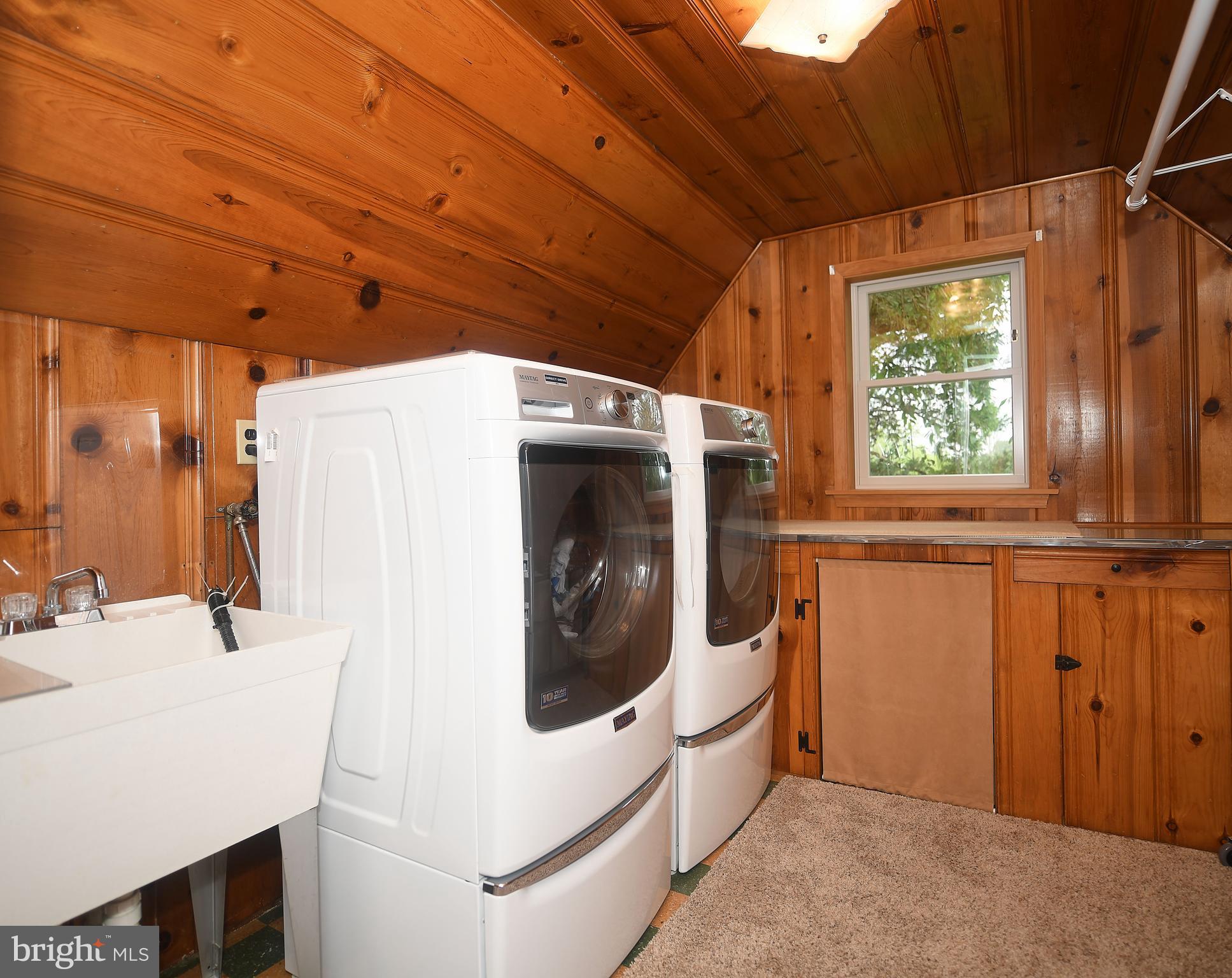 KINGSVILLE - Residential