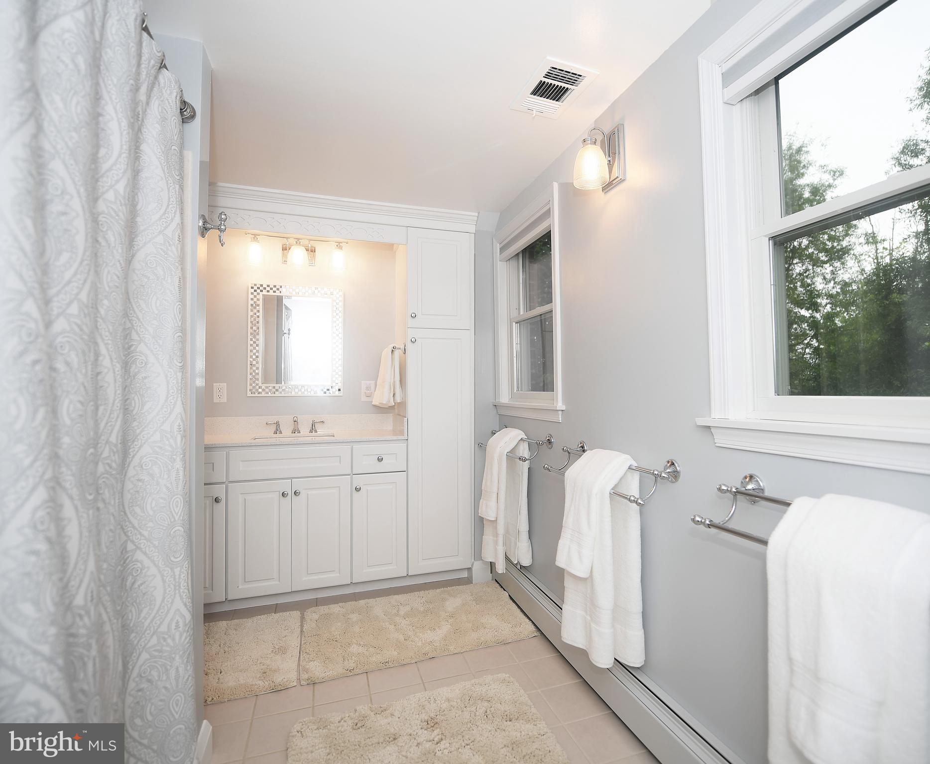 KINGSVILLE - Residential