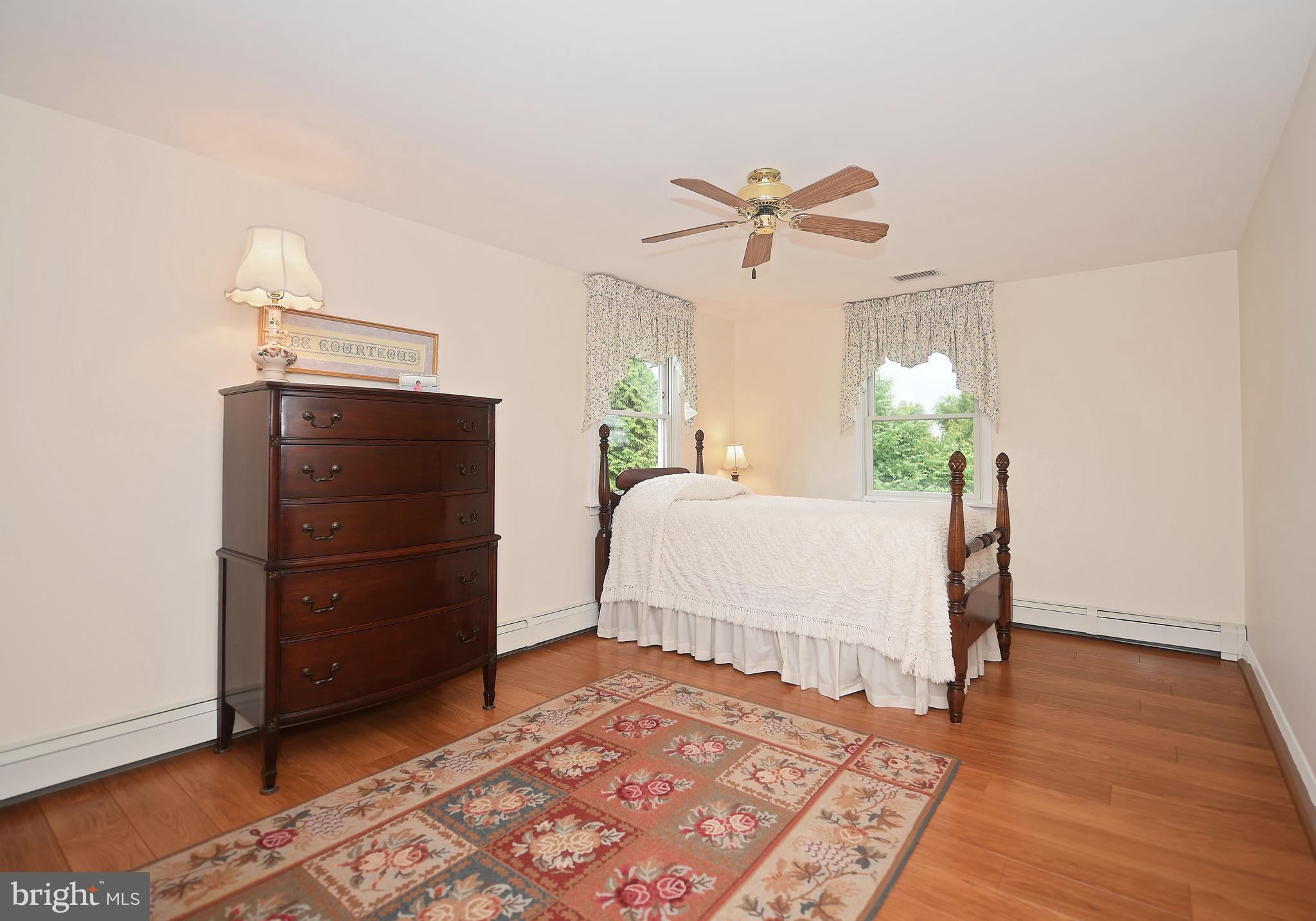 KINGSVILLE - Residential