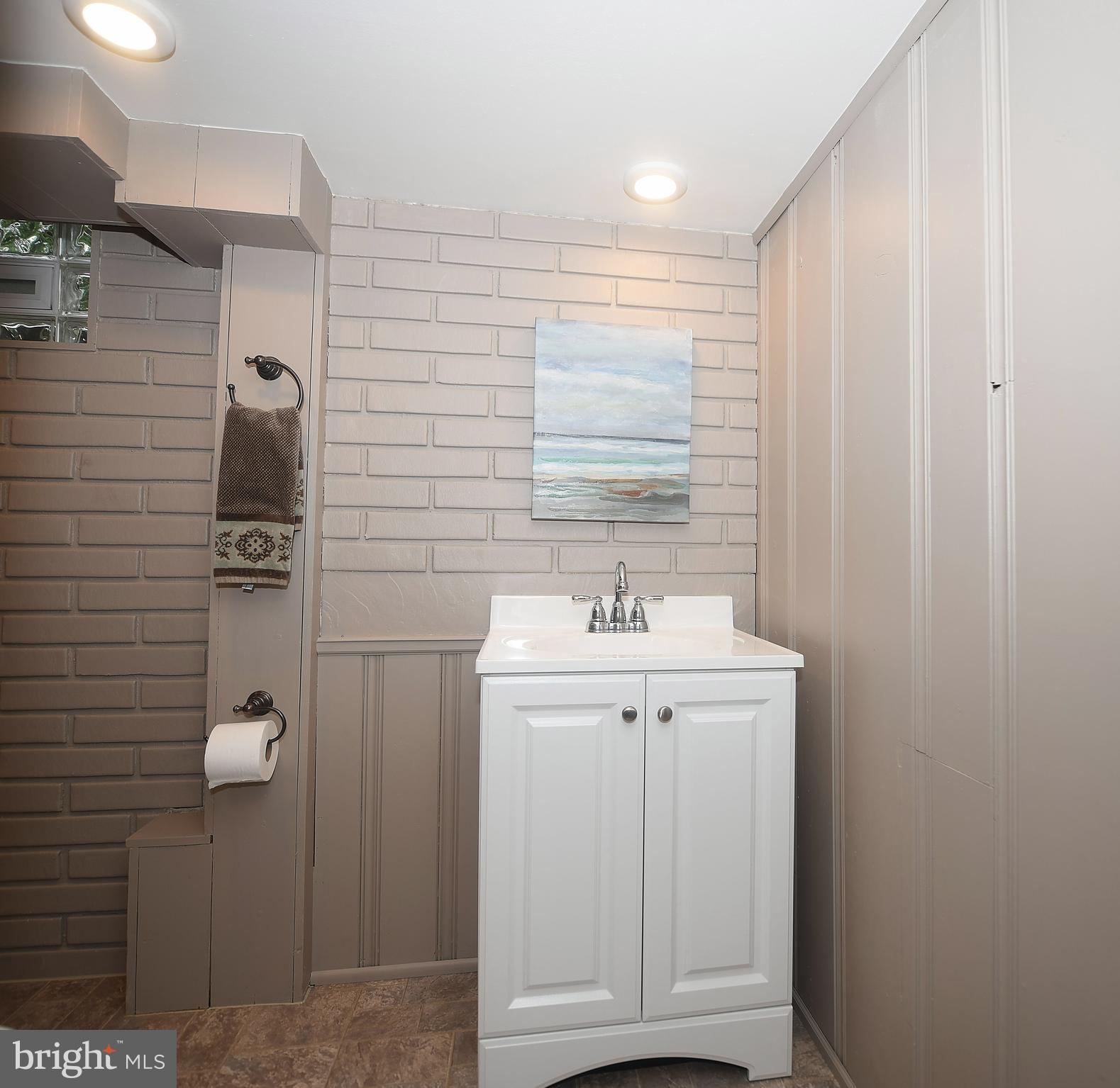 KINGSVILLE - Residential