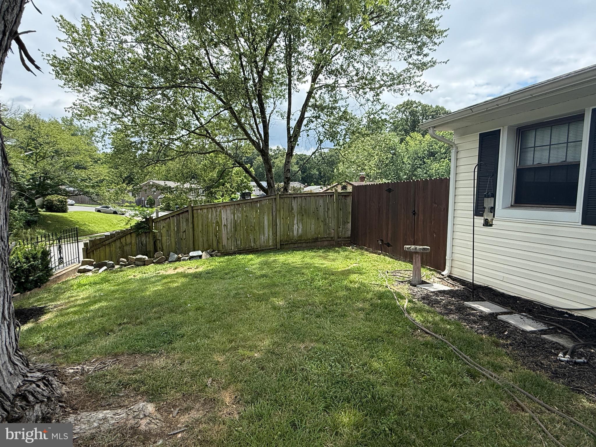 4527 HAZELTON DRIVE