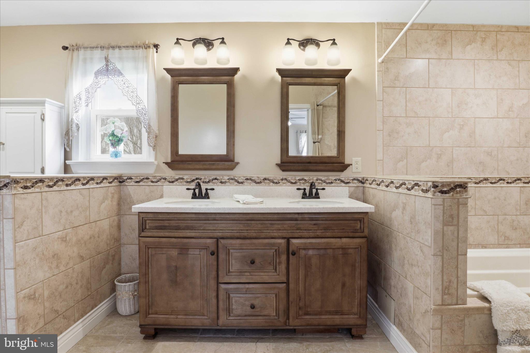 CANNON BLUFF - Residential