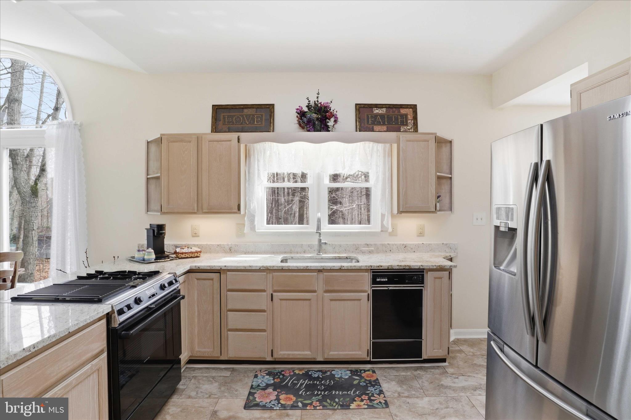 CANNON BLUFF - Residential