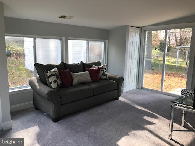 CHADWICK MANOR - Residential