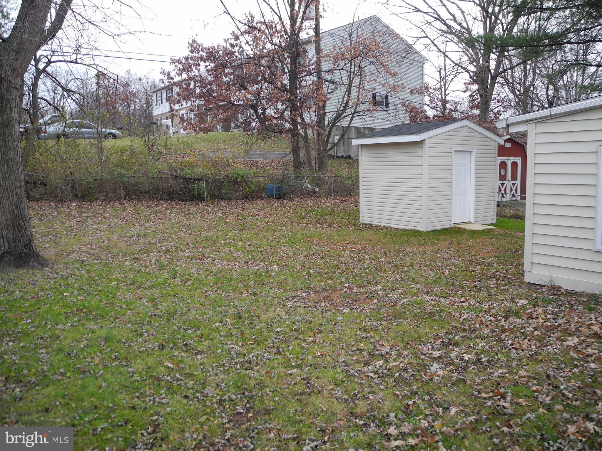 CHADWICK MANOR - Residential