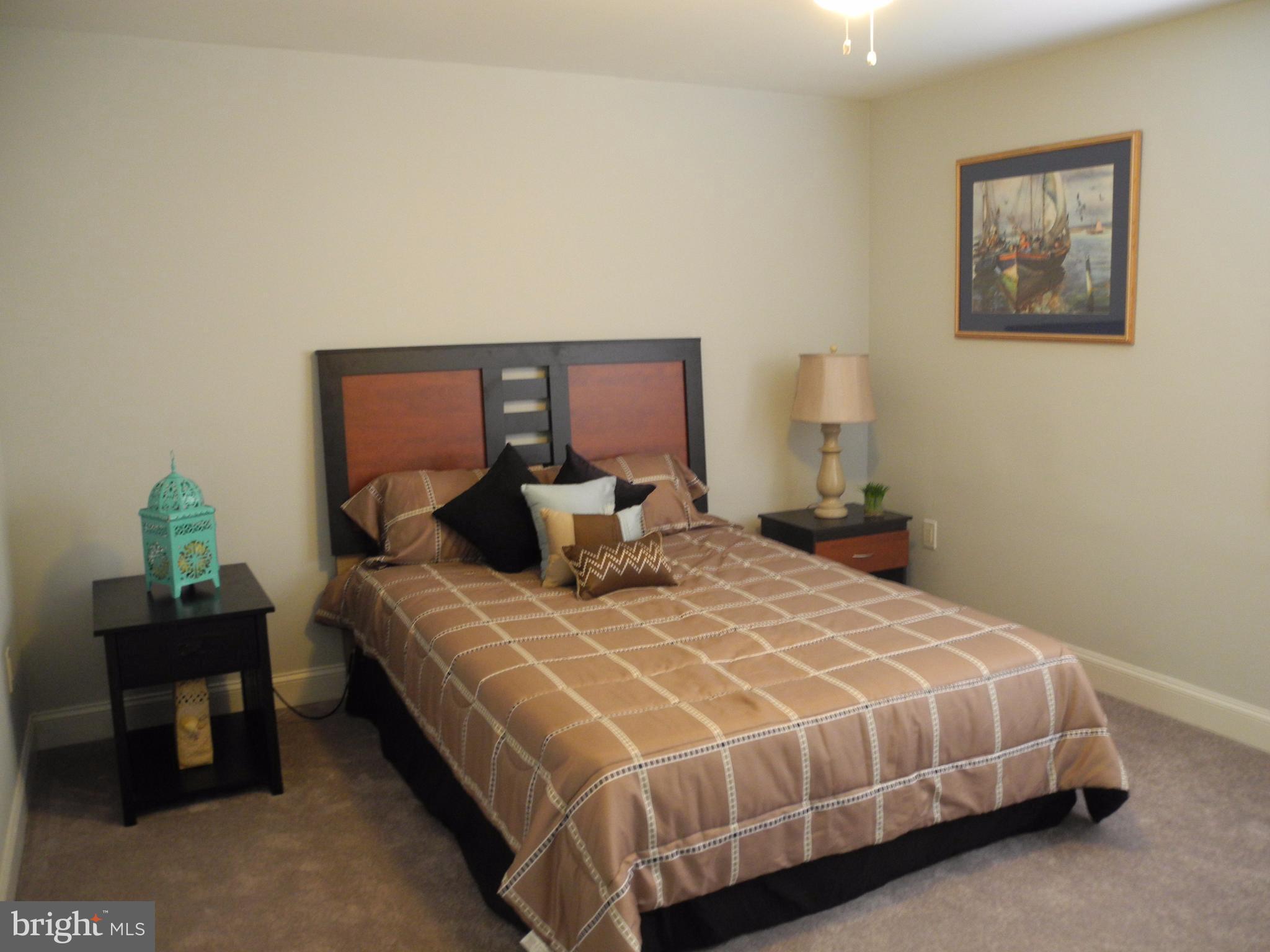 CHADWICK MANOR - Residential