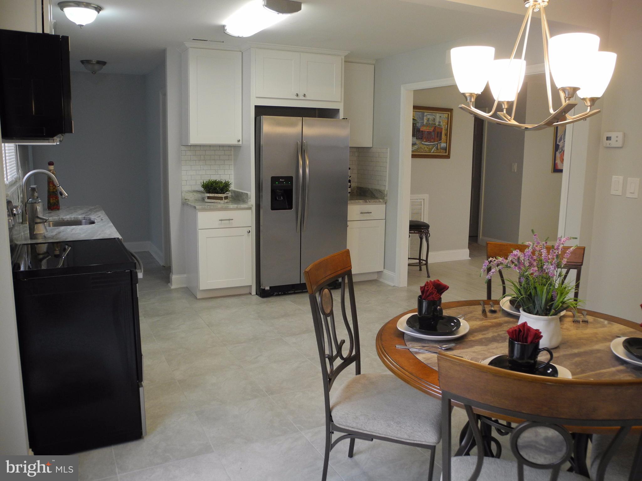 CHADWICK MANOR - Residential