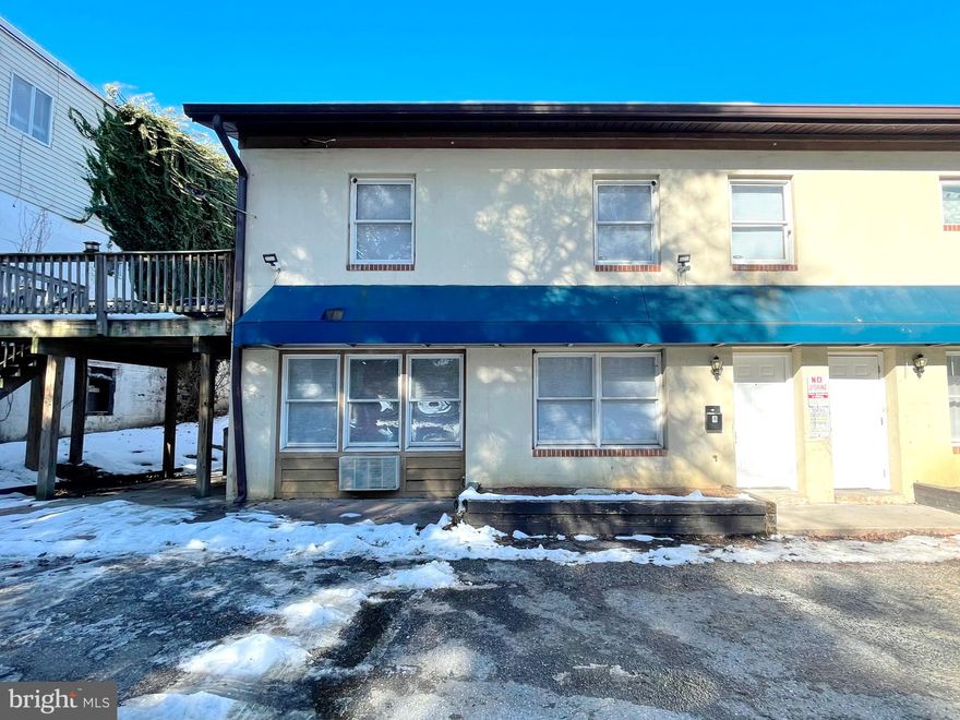 Recently freshened 2BR 1FB ground level apartment with open floor plan. Kitchen w/table space and living room.  Monthly rent of $1,350 includes water, sewer, electric and onsite dumpster service. Small spayed/neutered pets considered on a case-by-case basis. No smoking.  Unit located near NAS PAX Gate 2.