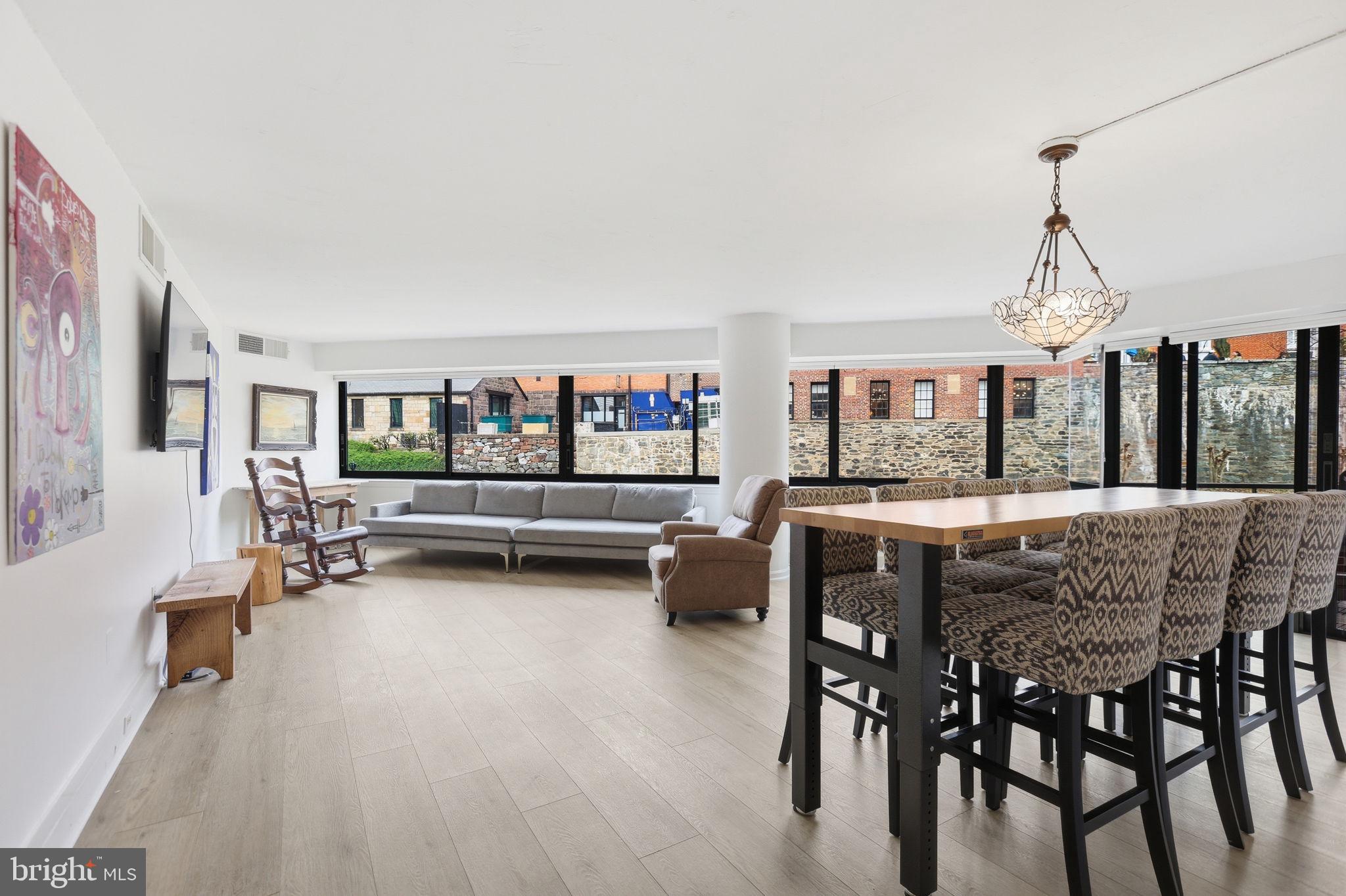 1015 33RD STREET NW 402