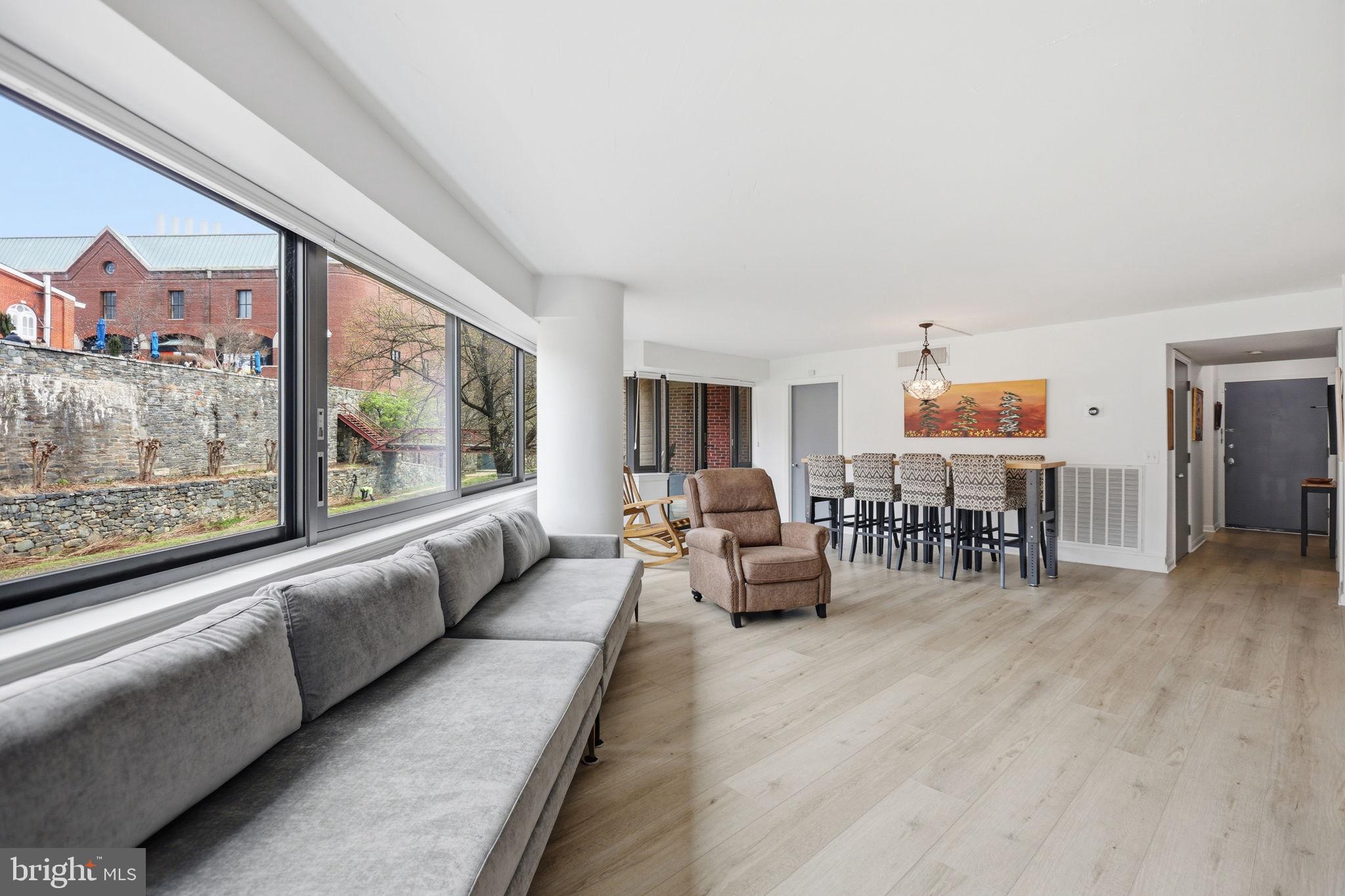 1015 33RD STREET NW 402