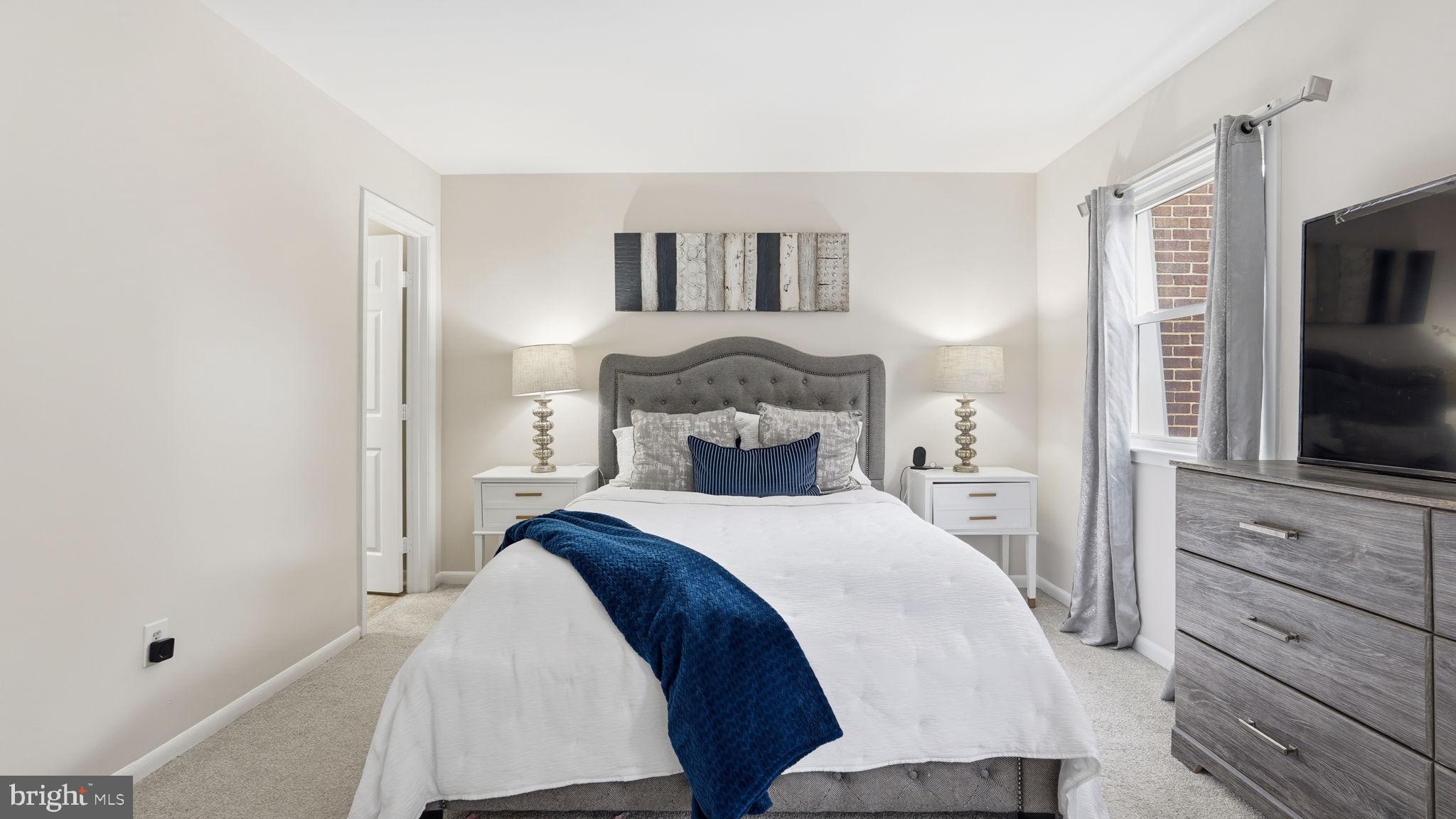 DALE CITY - Residential