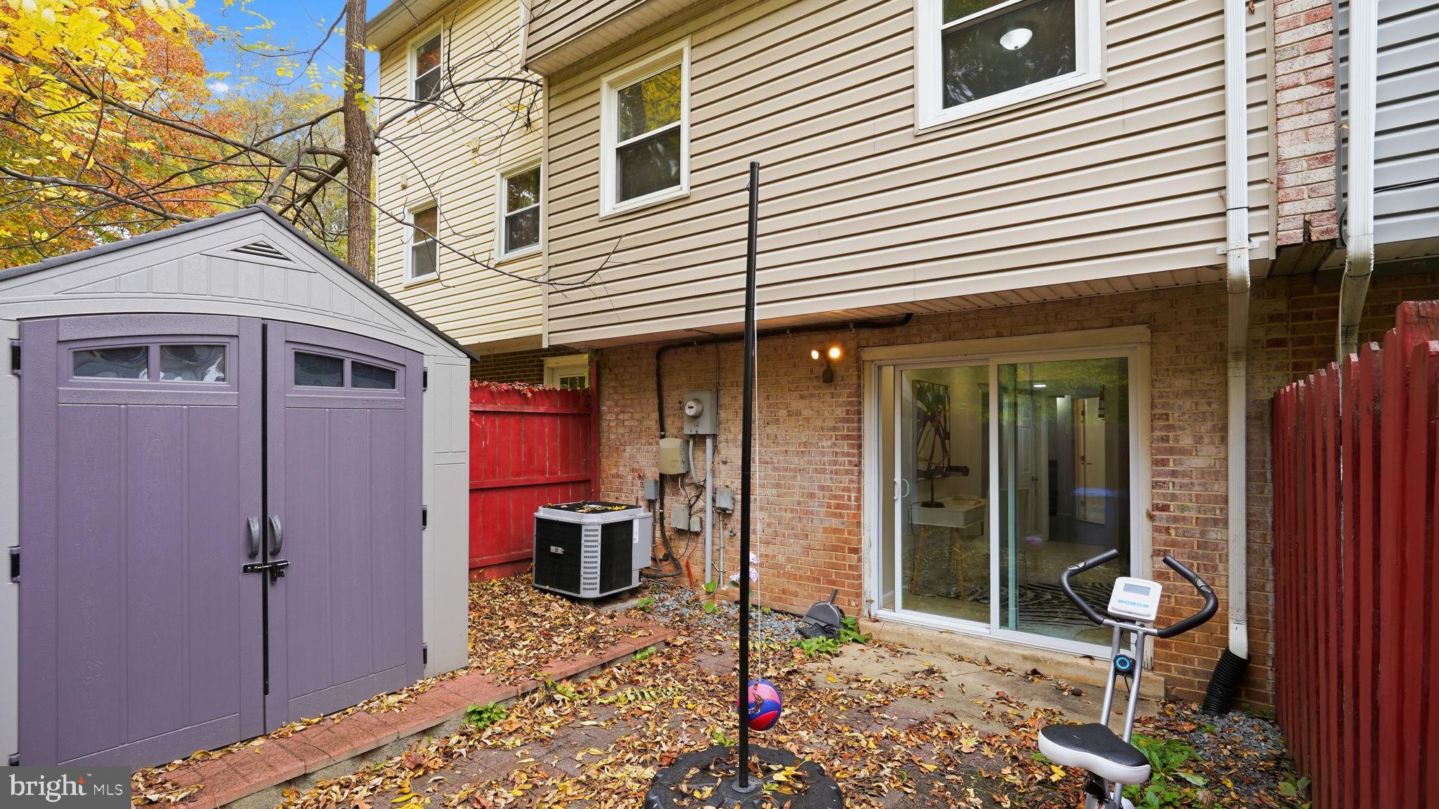 DALE CITY - Residential