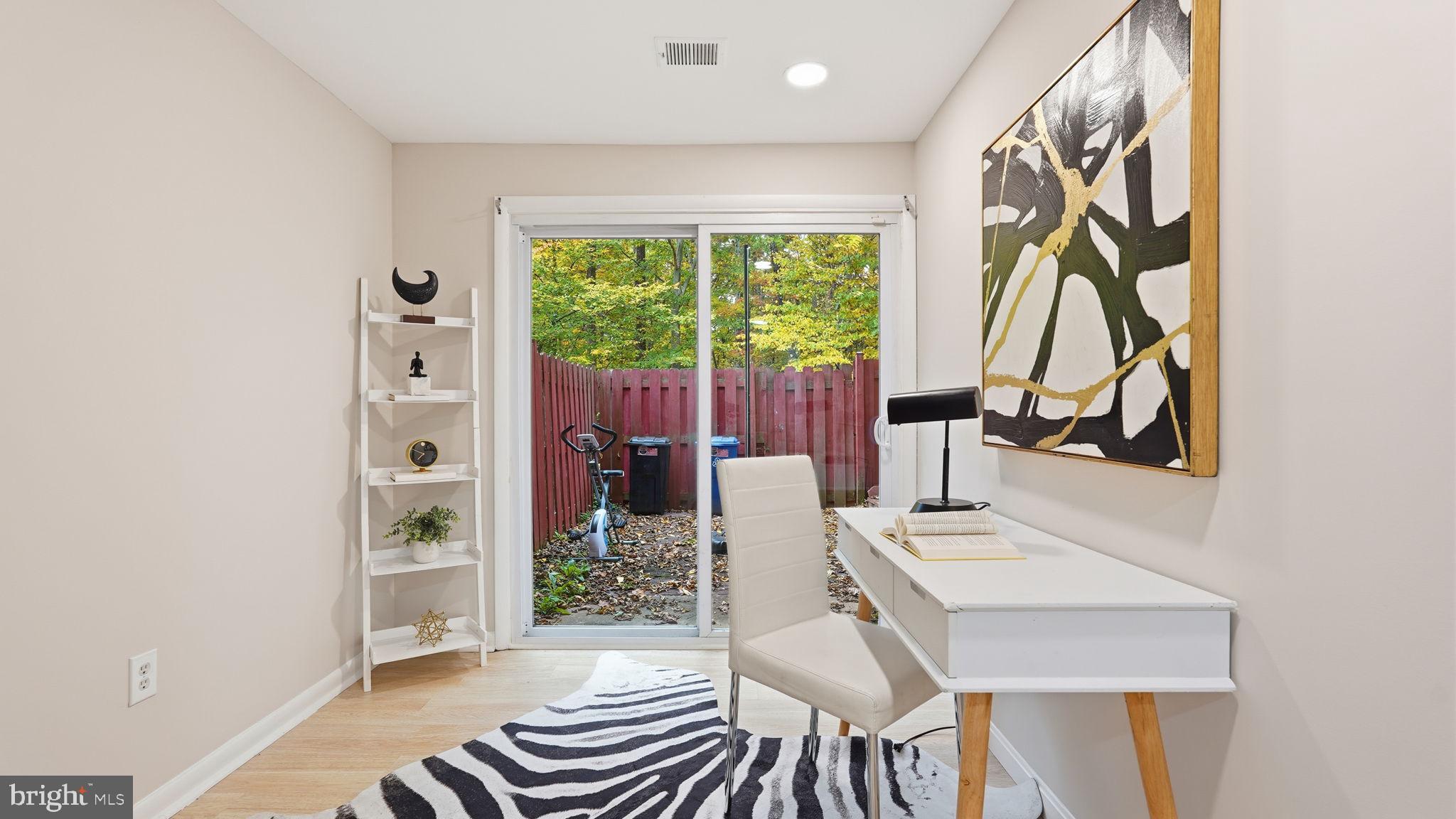 DALE CITY - Residential