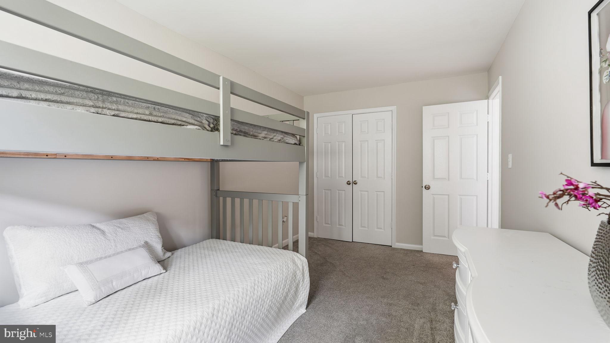 DALE CITY - Residential