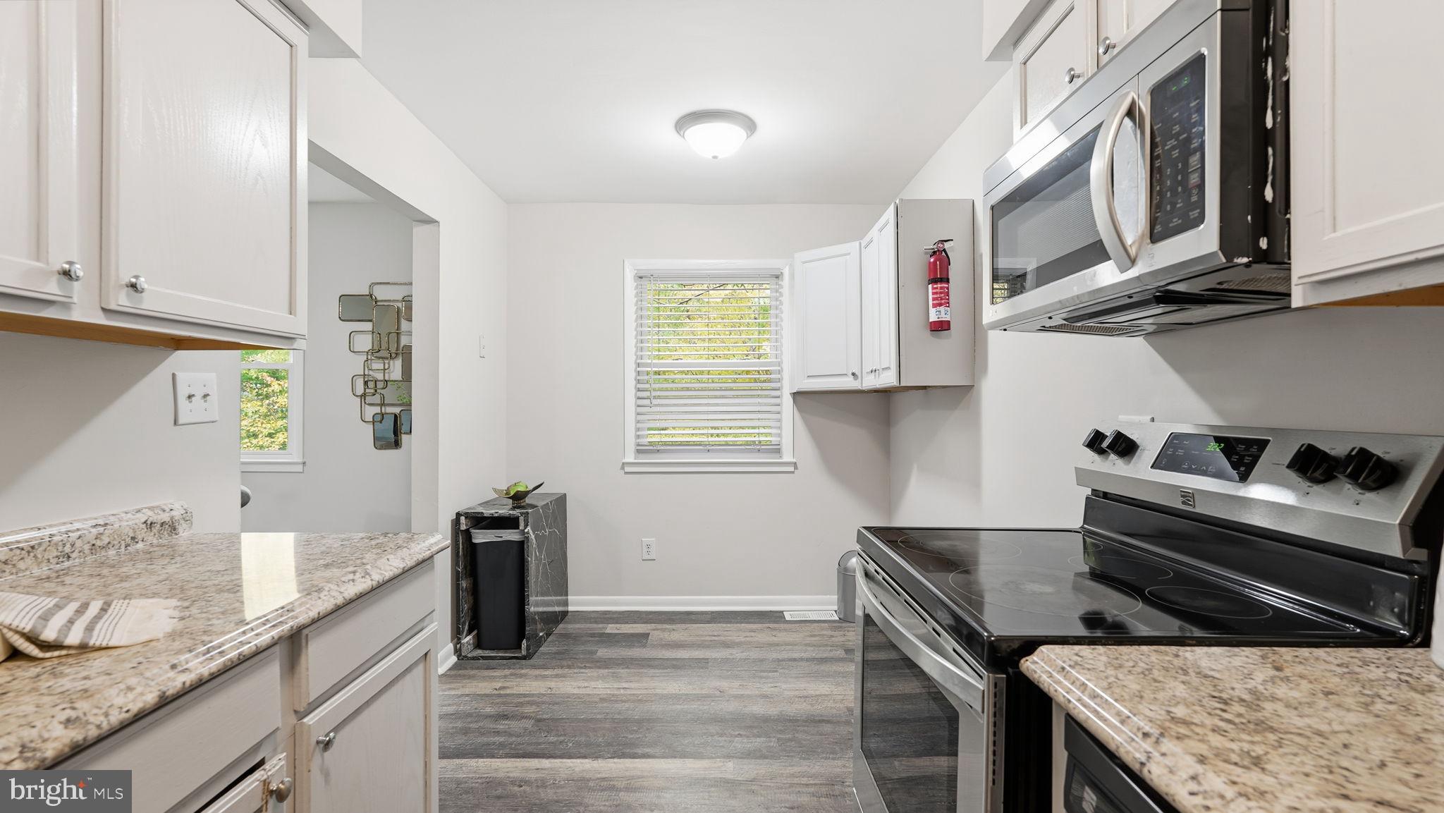 DALE CITY - Residential