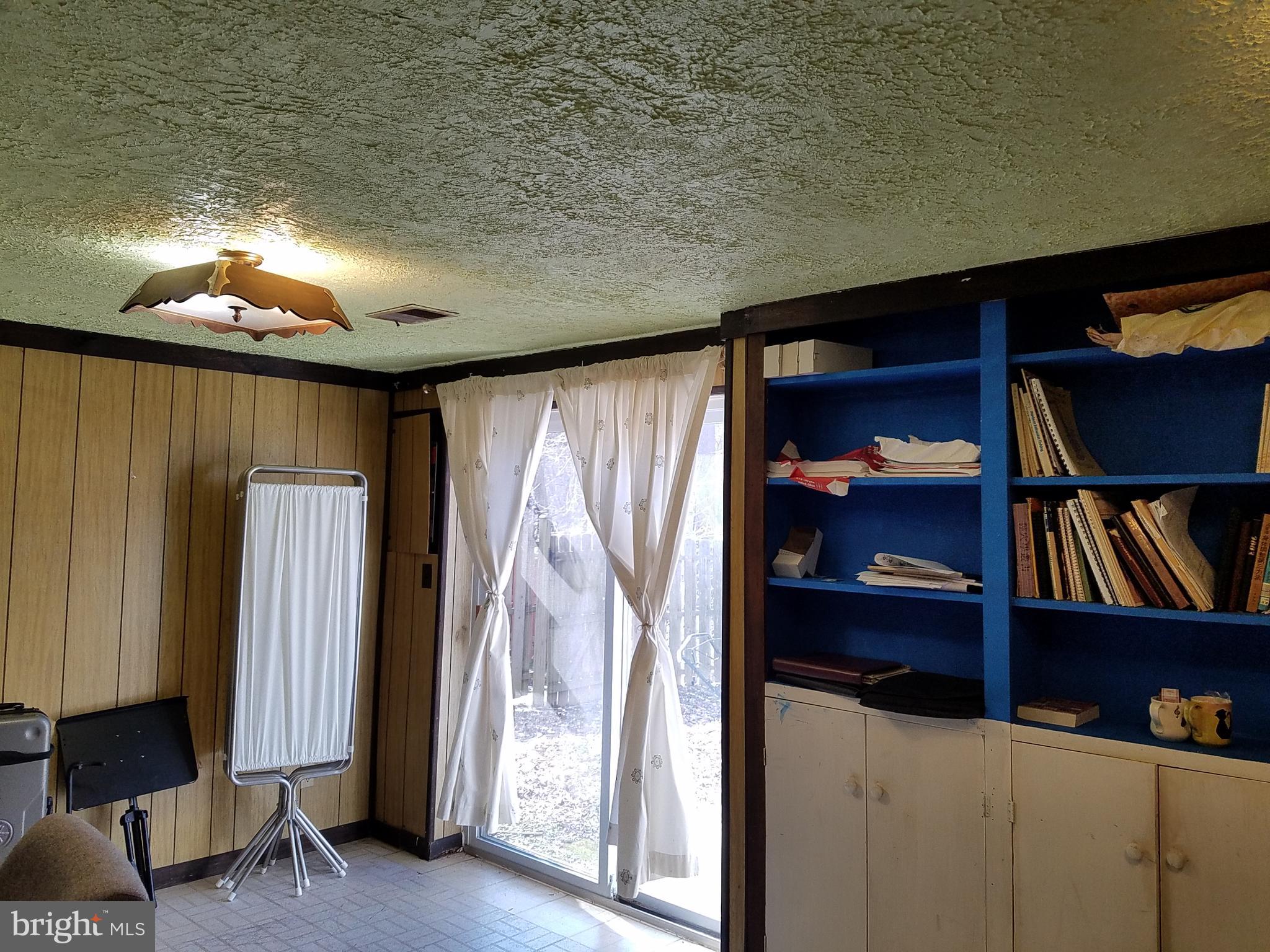 LAKE BRADDOCK - Residential