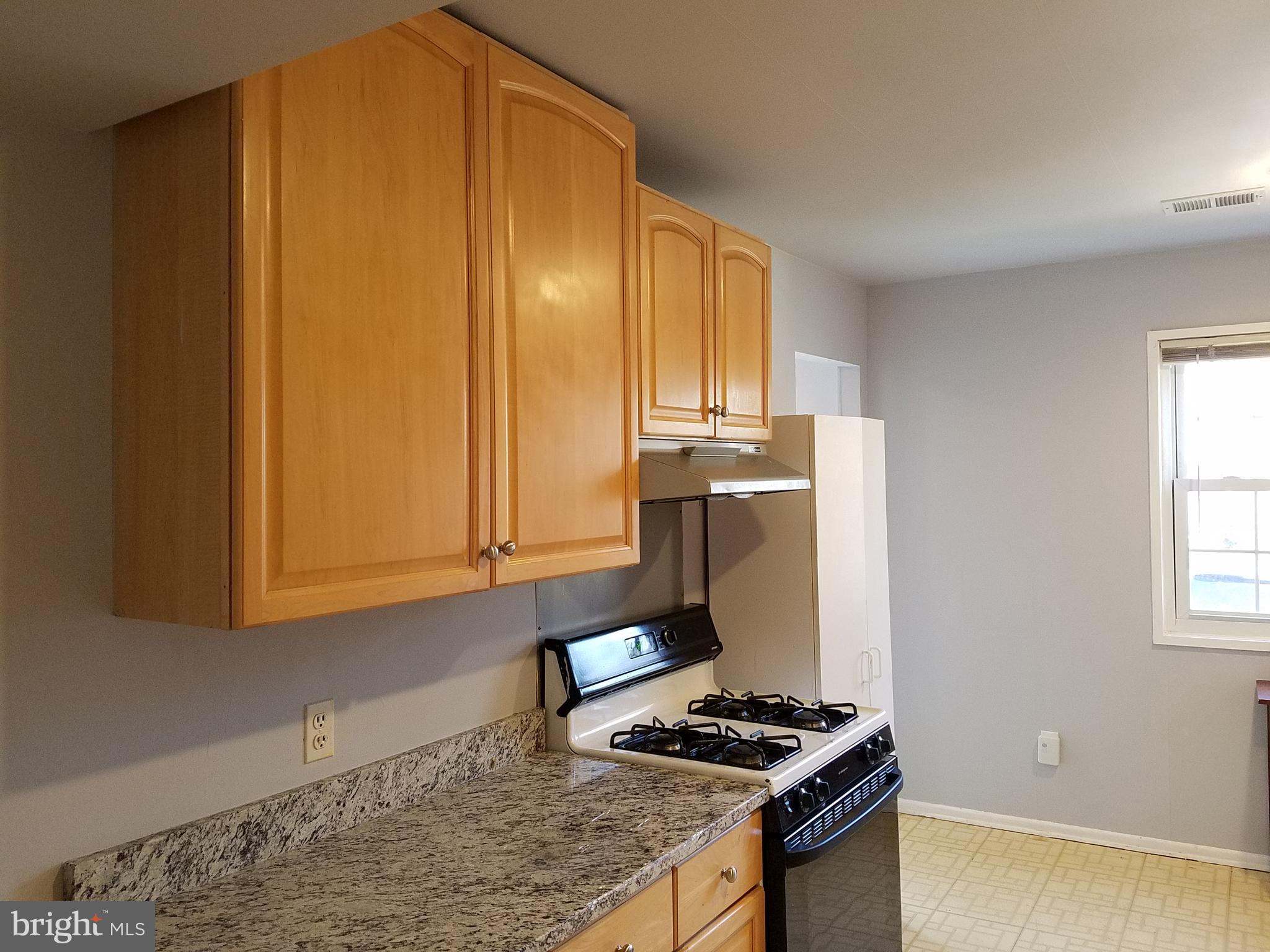 LAKE BRADDOCK - Residential