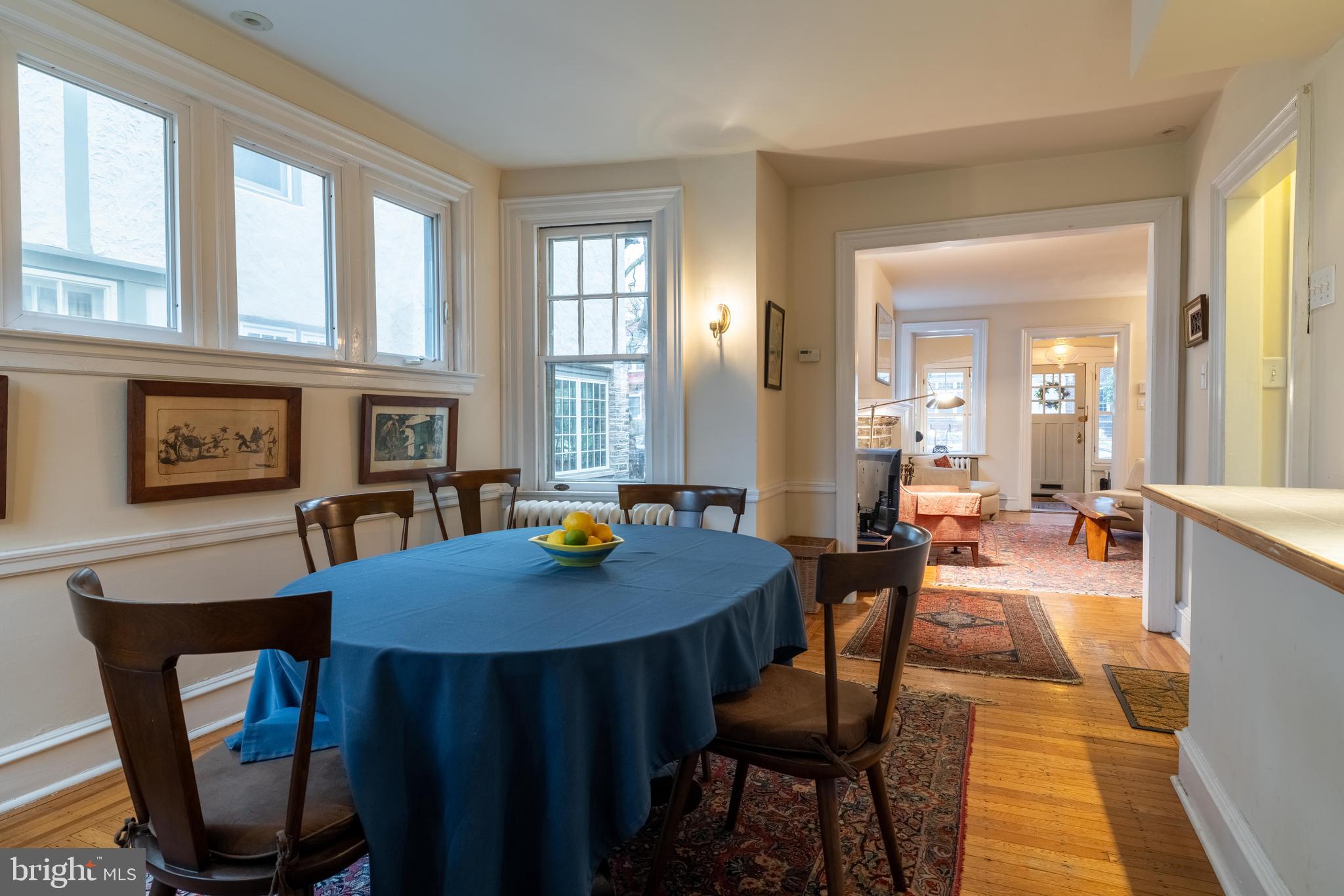 CHESTNUT HILL - Residential