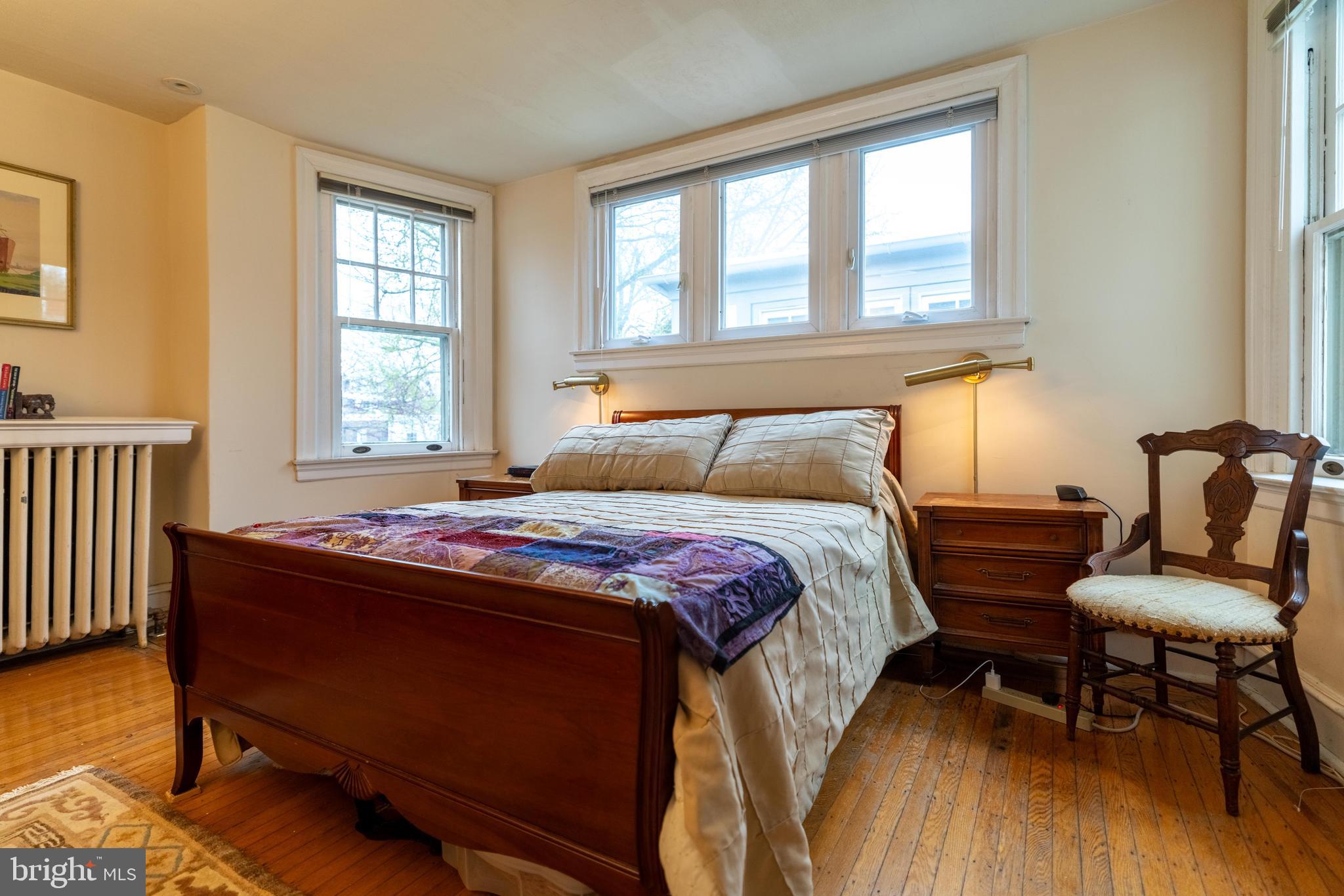 CHESTNUT HILL - Residential