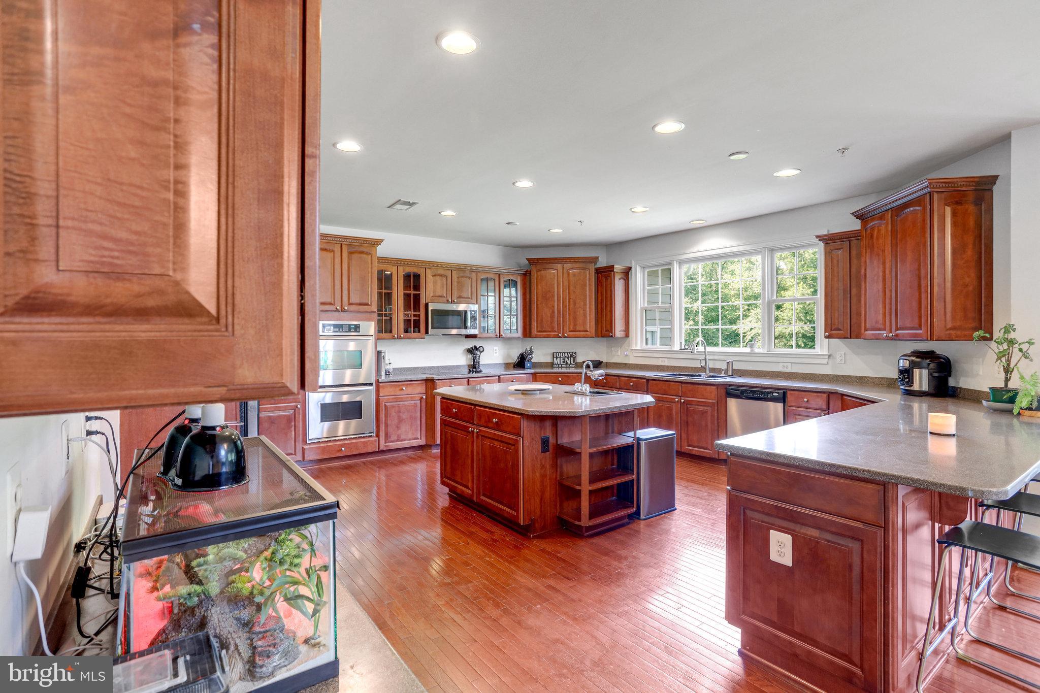 HAMPTONS AT WOODMORE - Residential