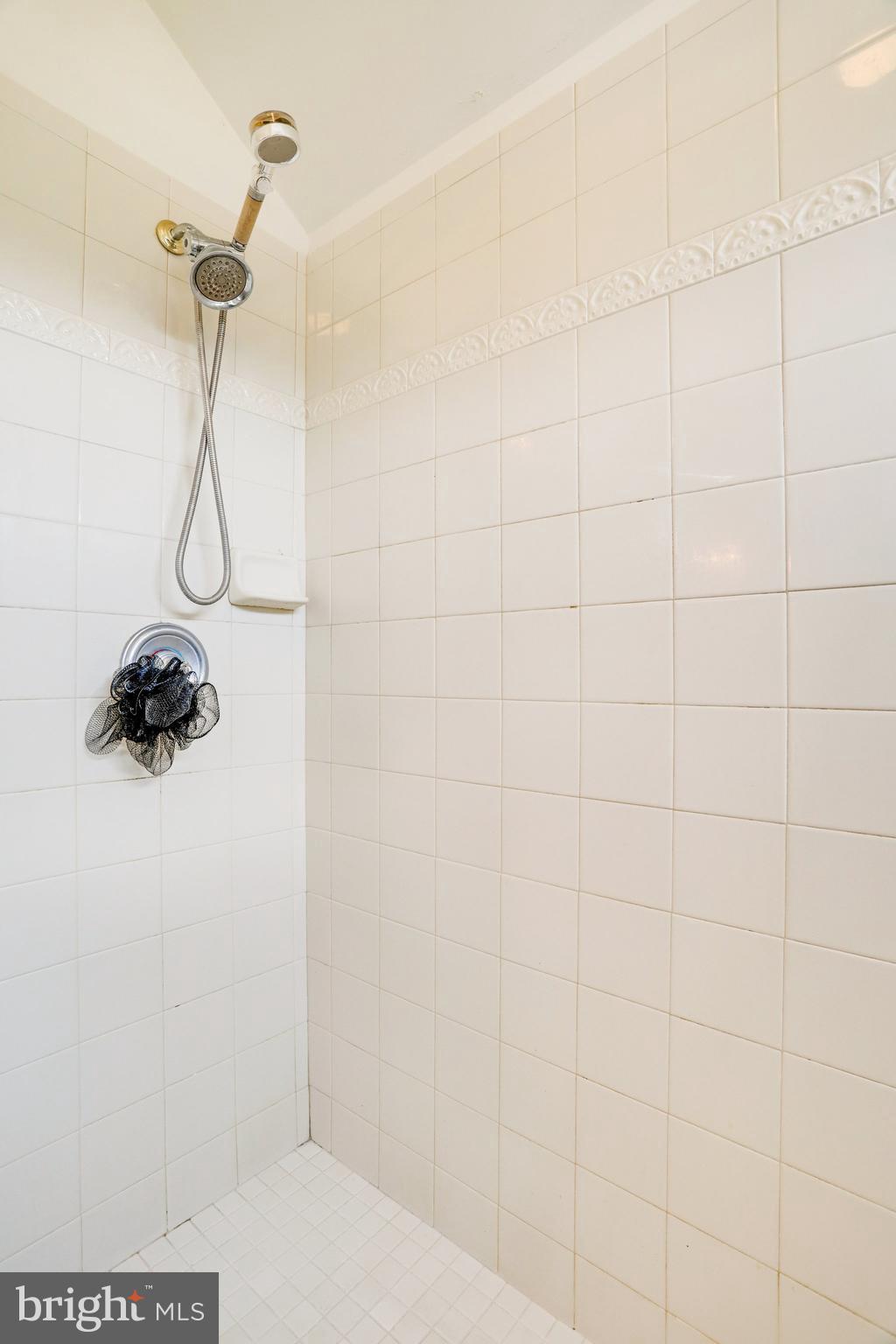 HAMPTONS AT WOODMORE - Residential