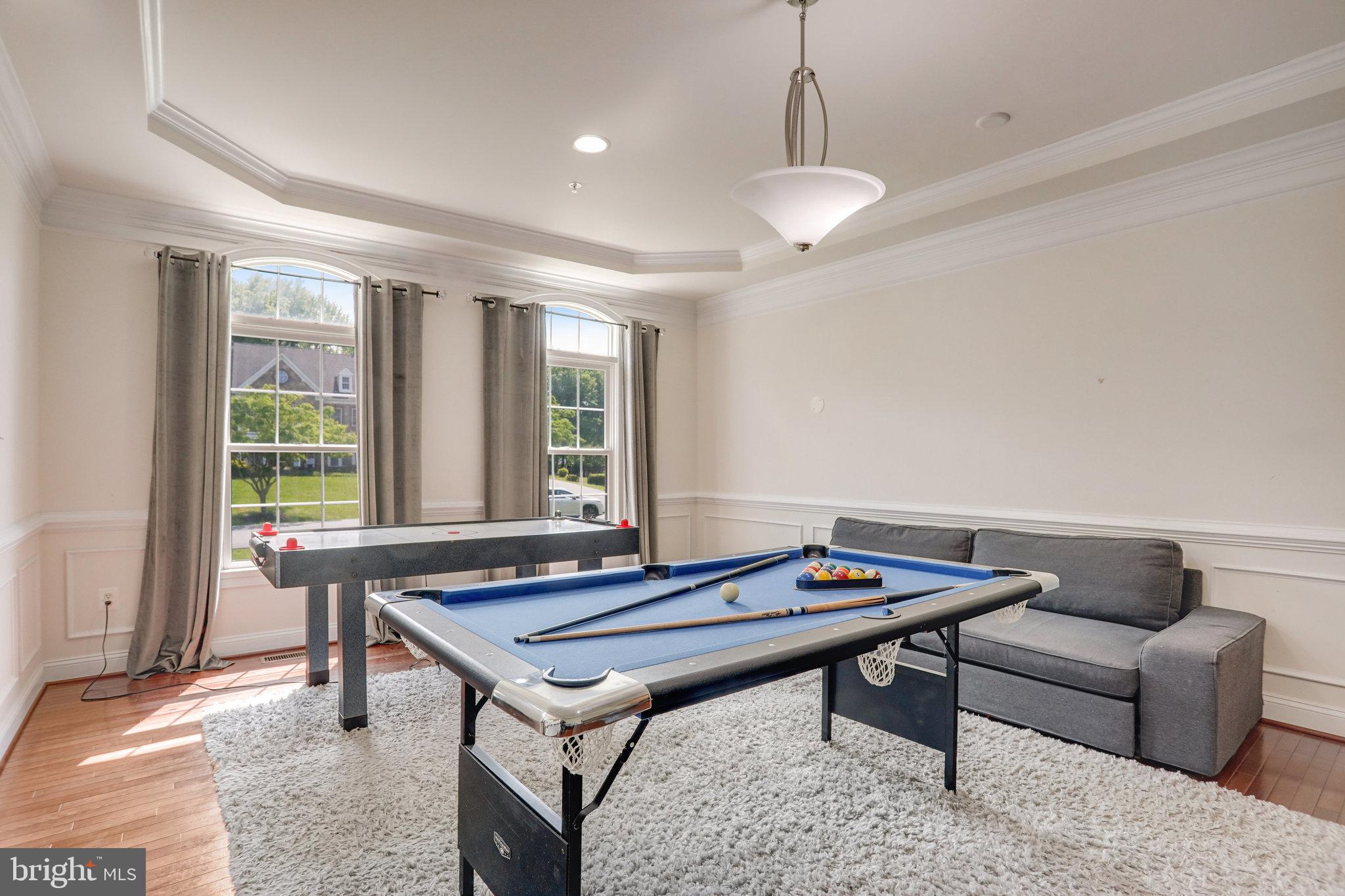 HAMPTONS AT WOODMORE - Residential