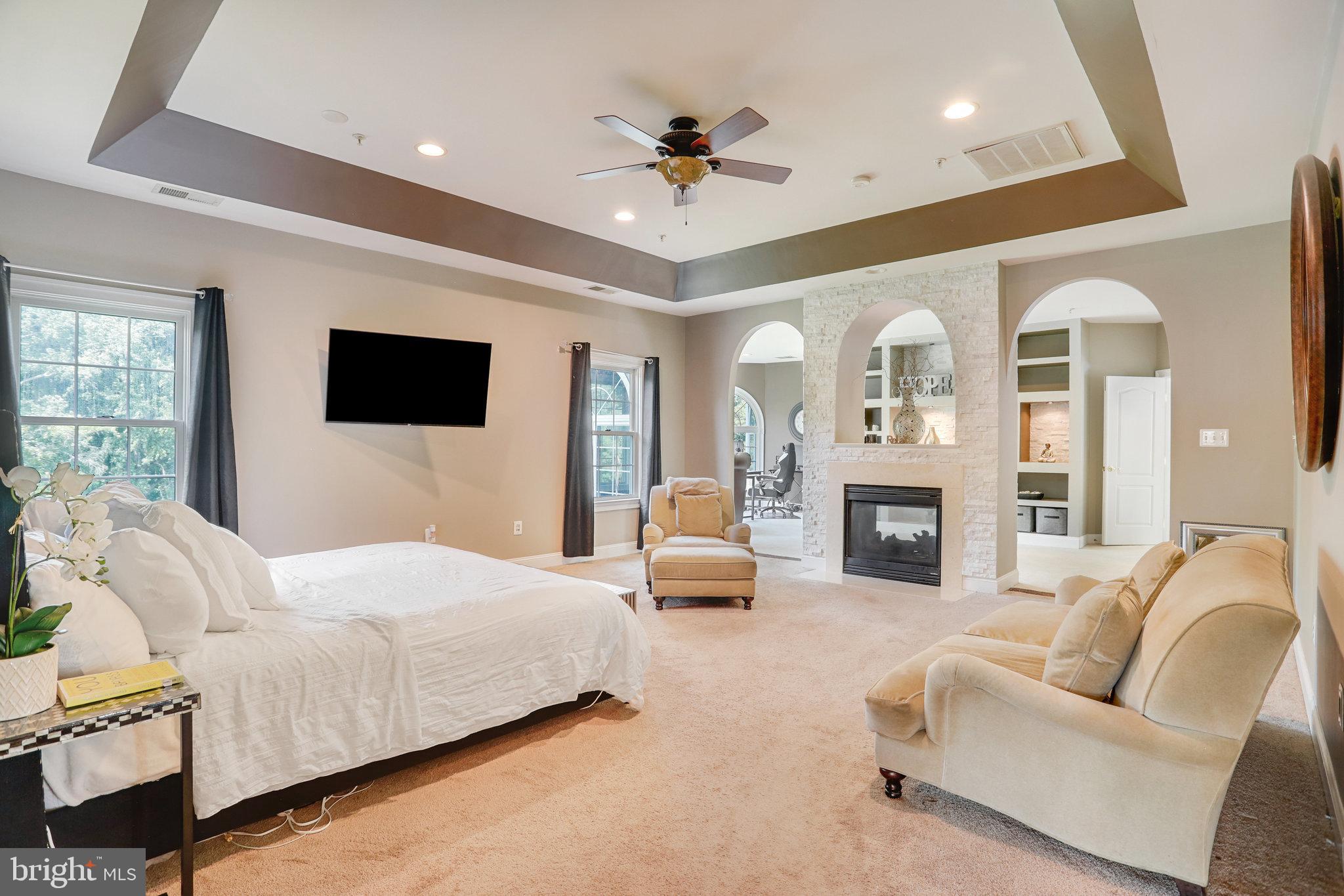 HAMPTONS AT WOODMORE - Residential