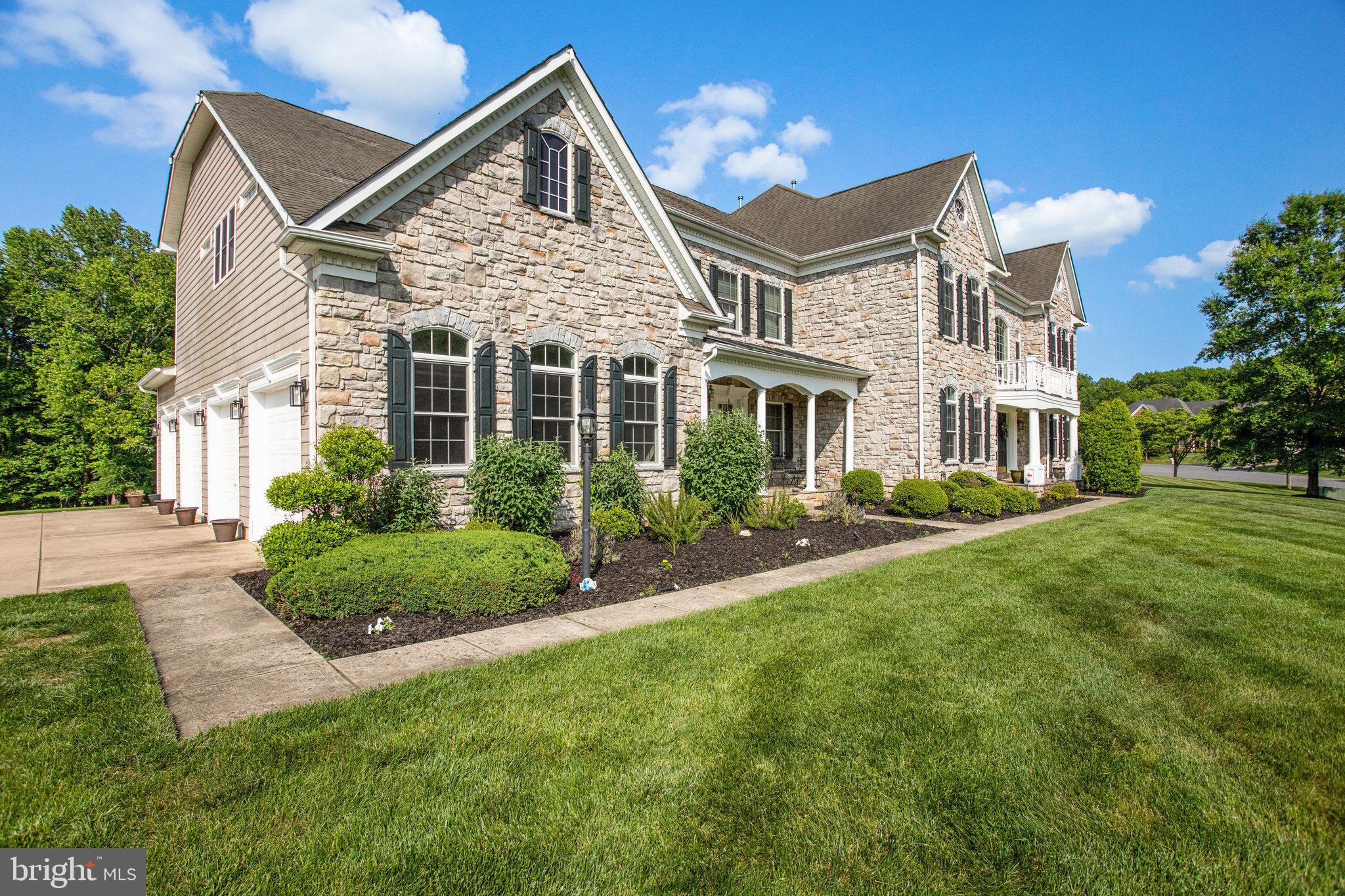 HAMPTONS AT WOODMORE - Residential